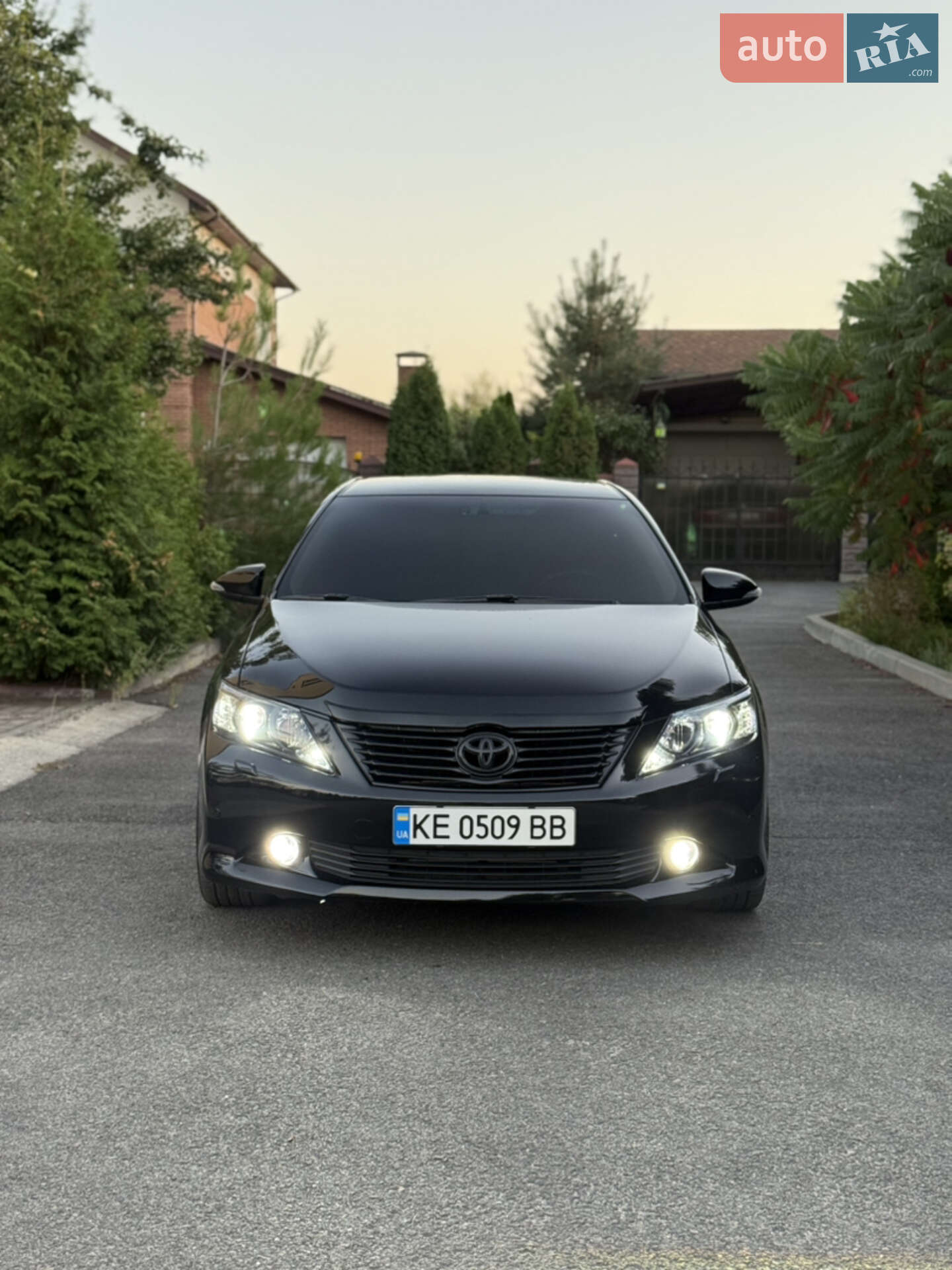 TOYOTA CAMRY