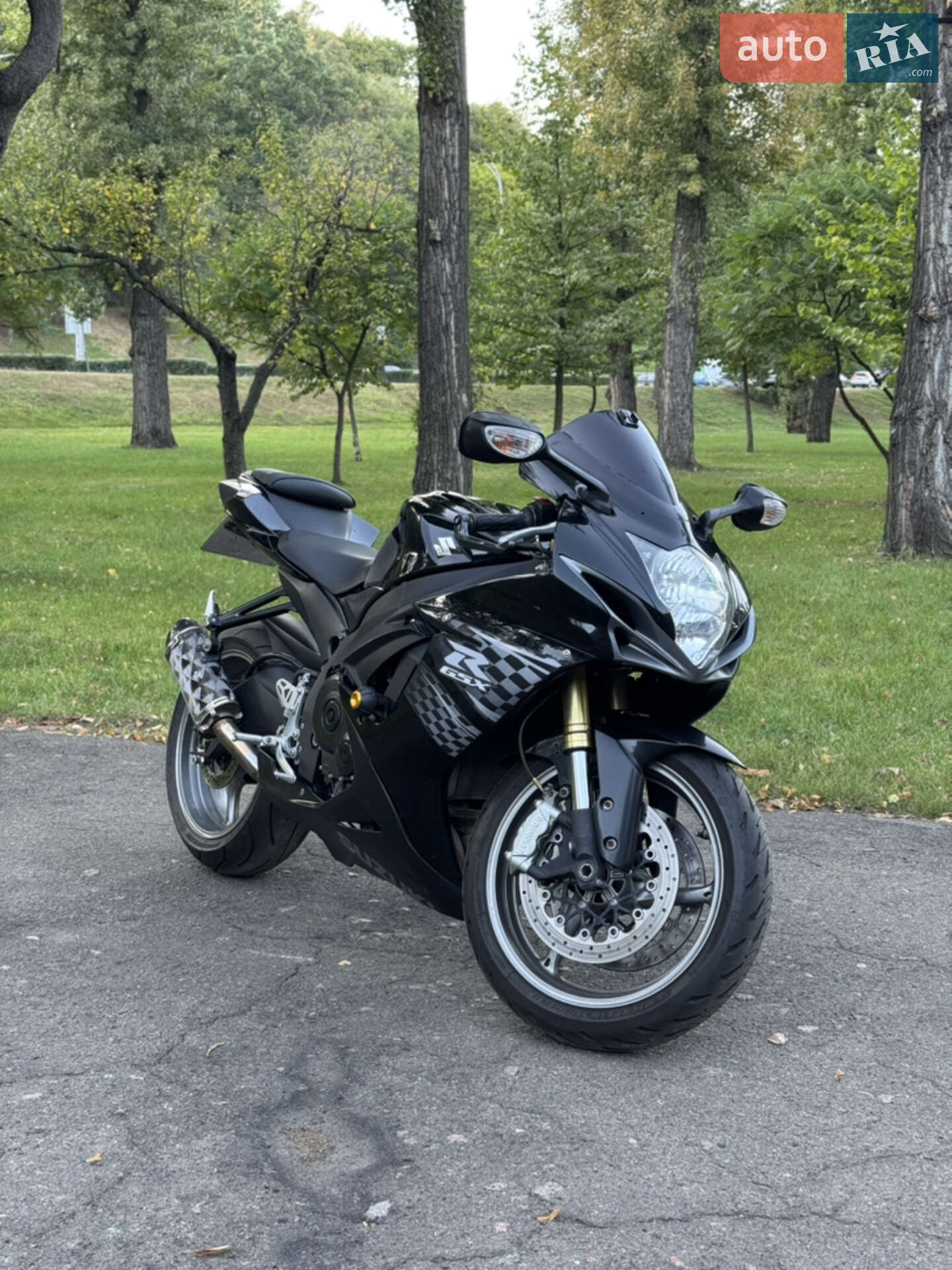 SUZUKI GSX-R600 2010