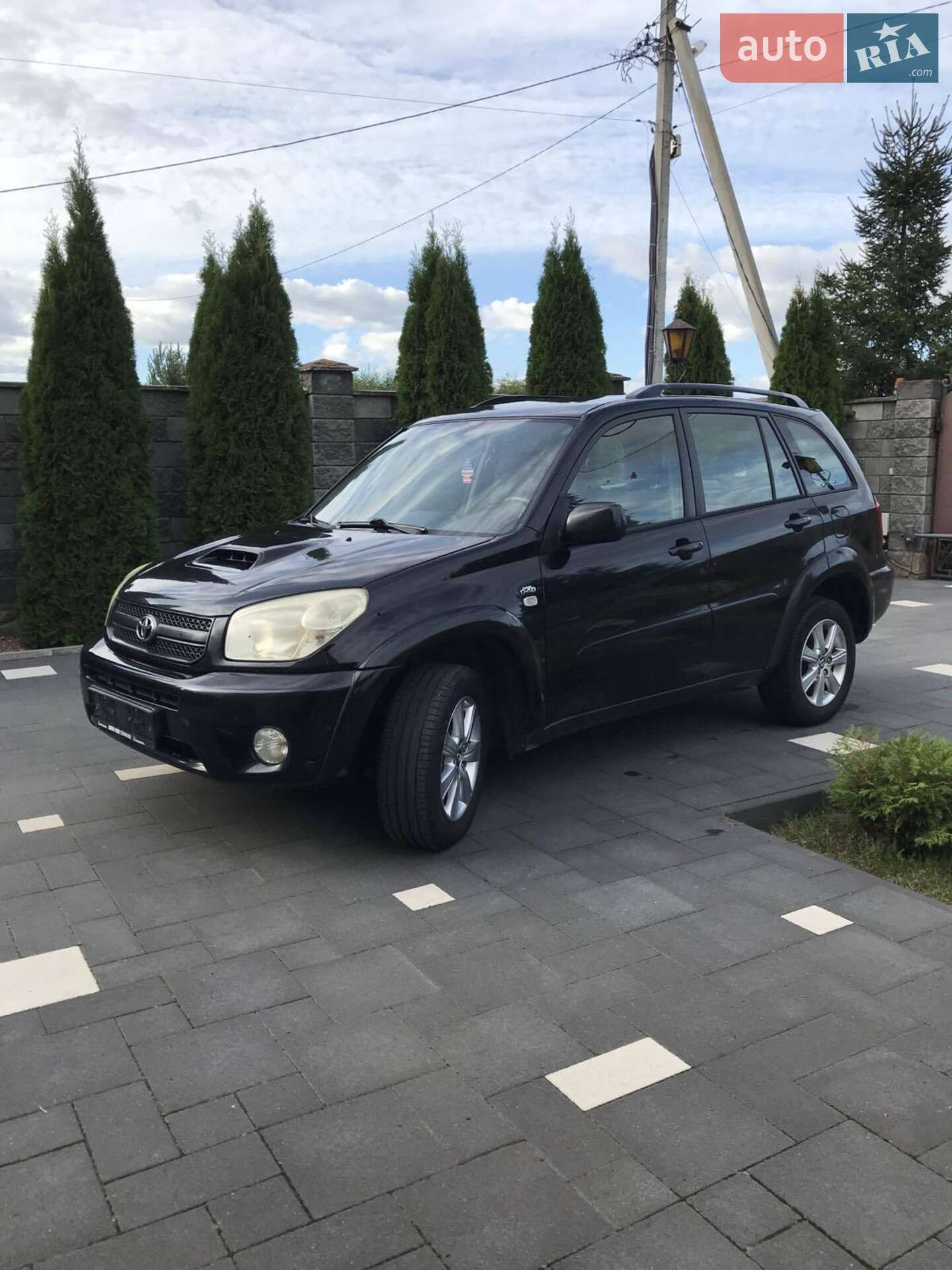 TOYOTA RAV4 2005
