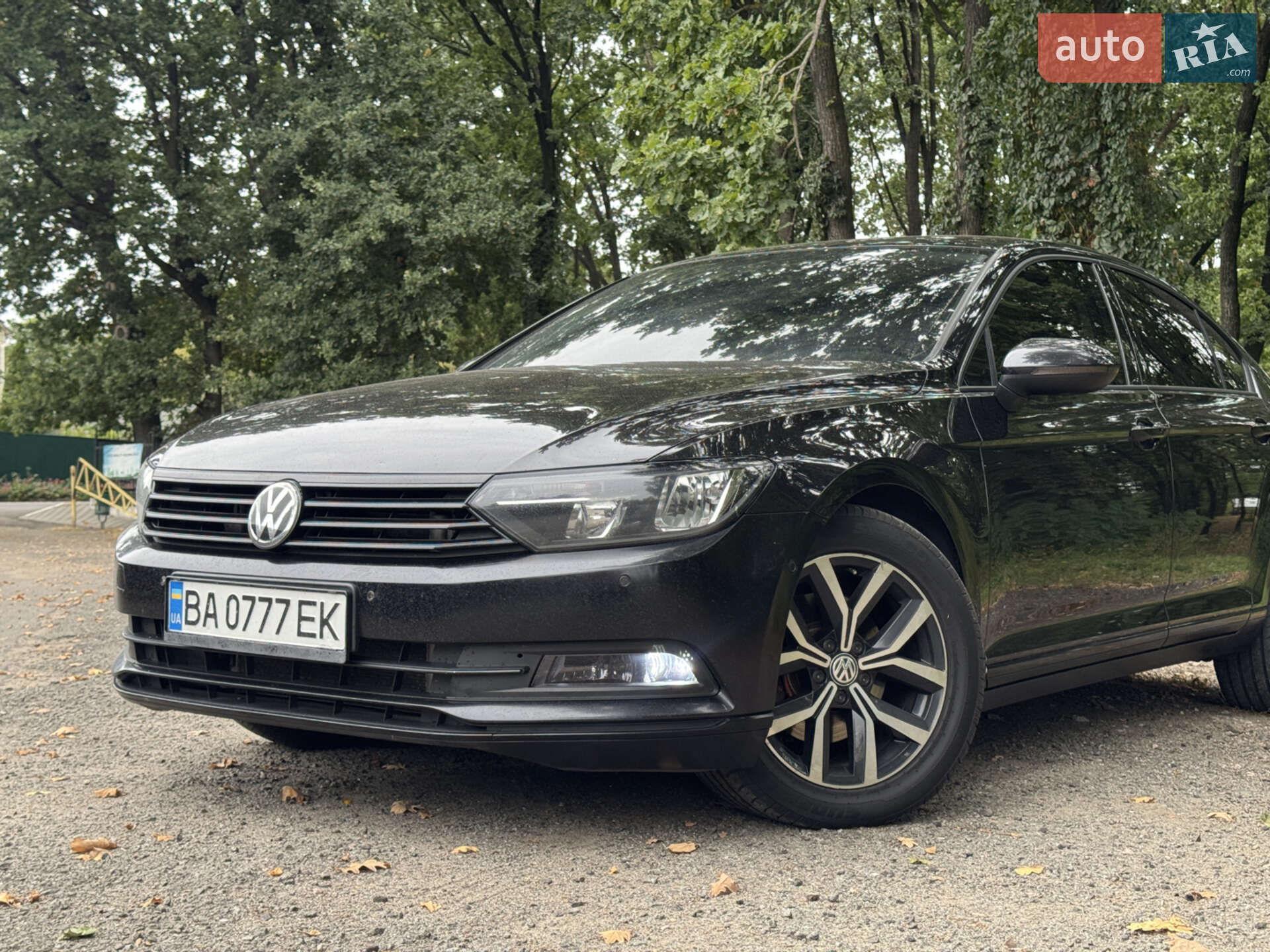 VOLKSWAGEN PASSAT 2016