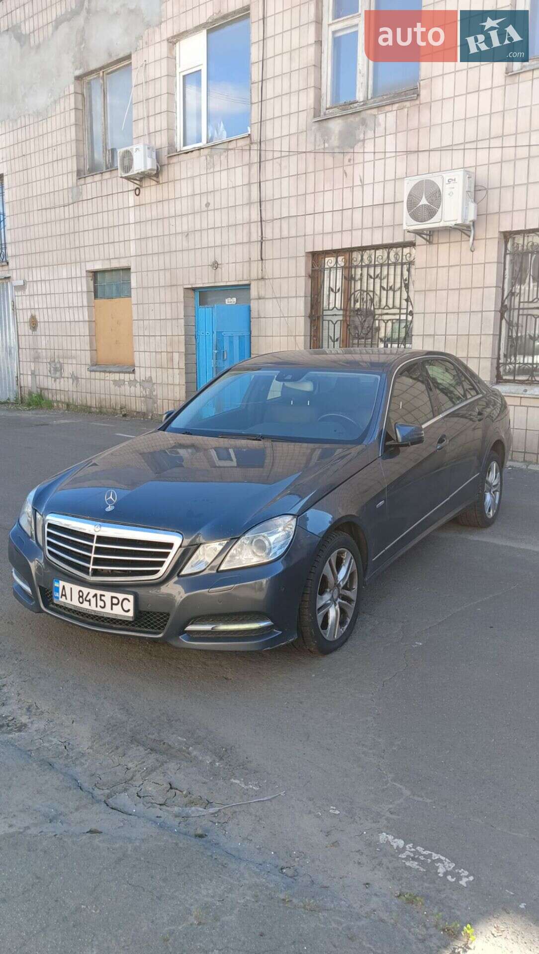 Головне фото звіту автомобіля MERCEDES-BENZ E 220 2011