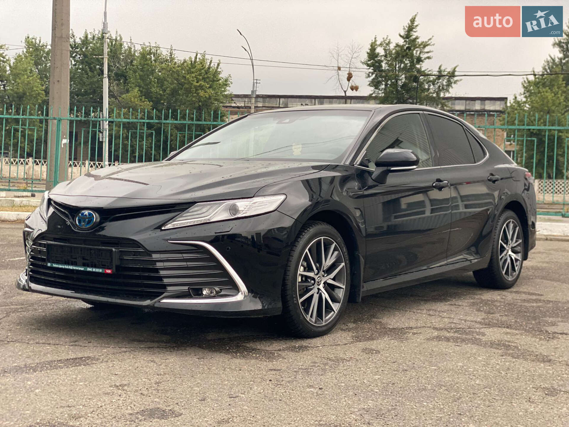 TOYOTA CAMRY 2023