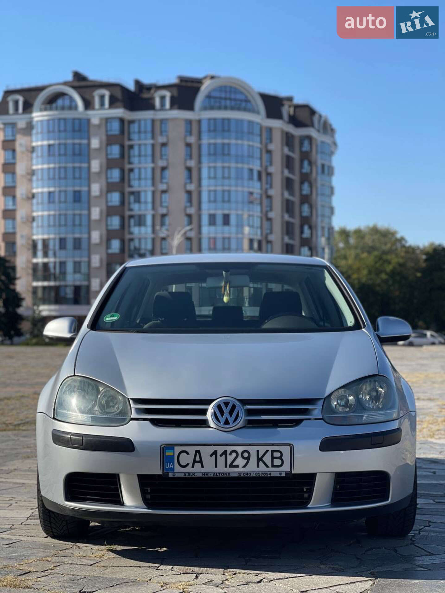 VOLKSWAGEN GOLF 2004
