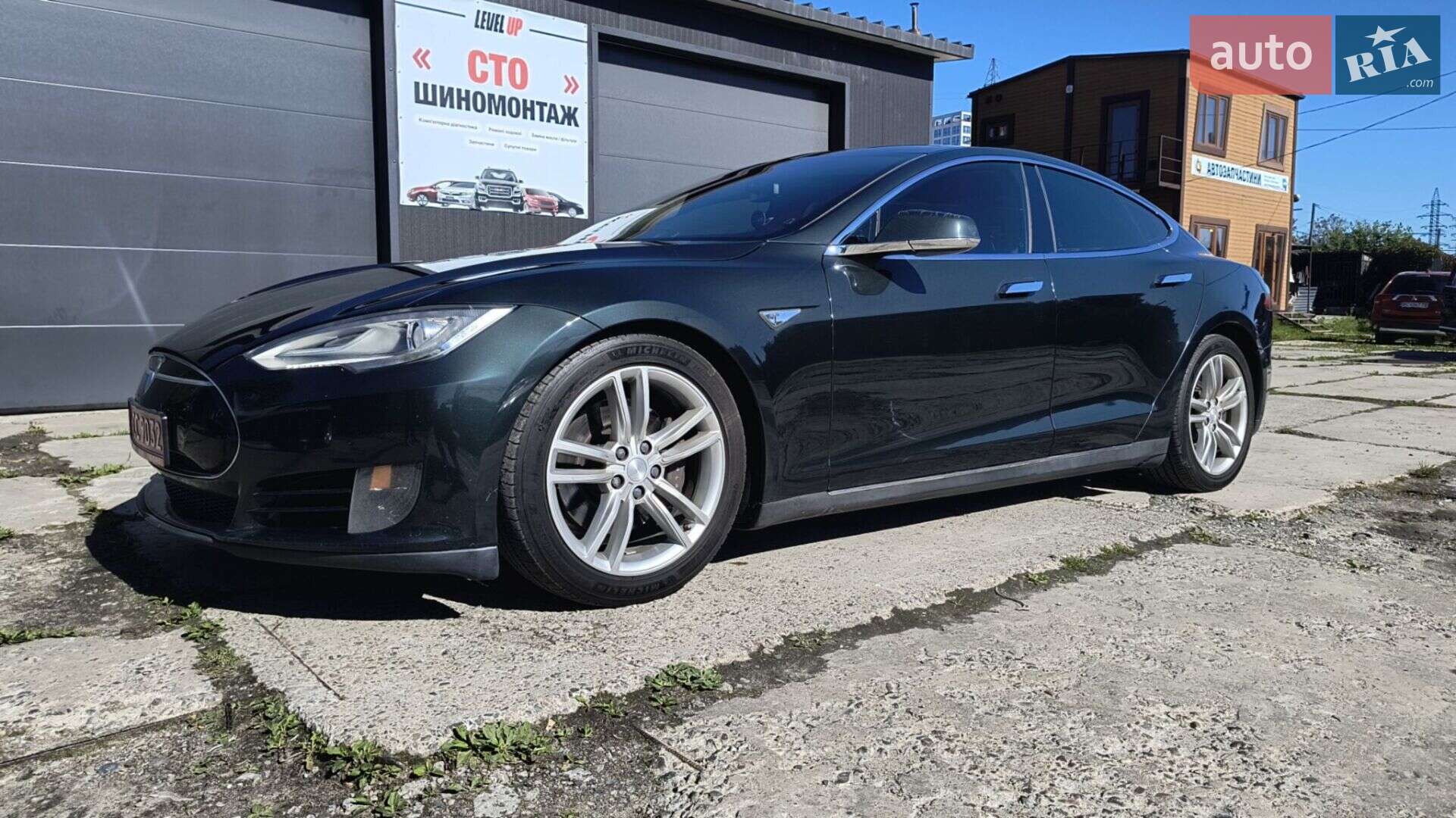 TESLA MODEL S 2012