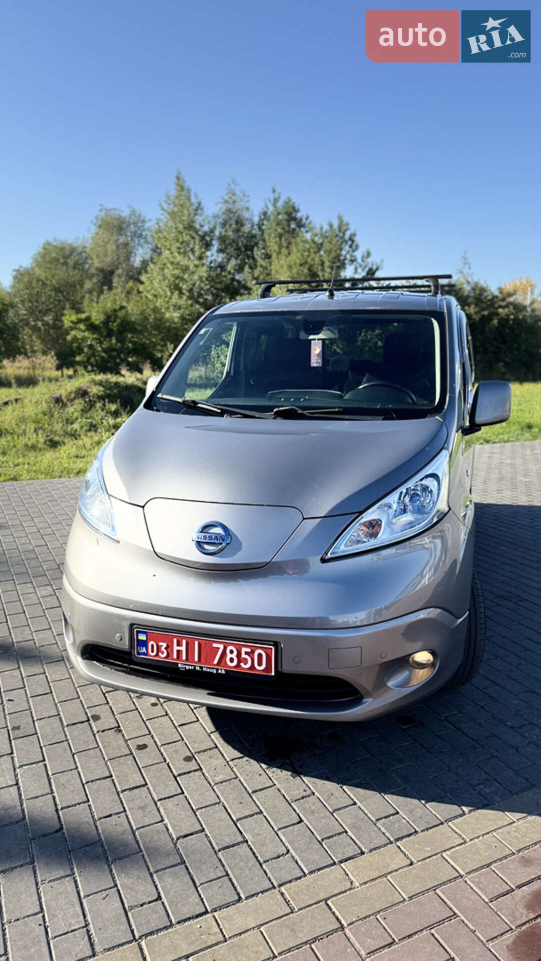 NISSAN E-NV 200 2015