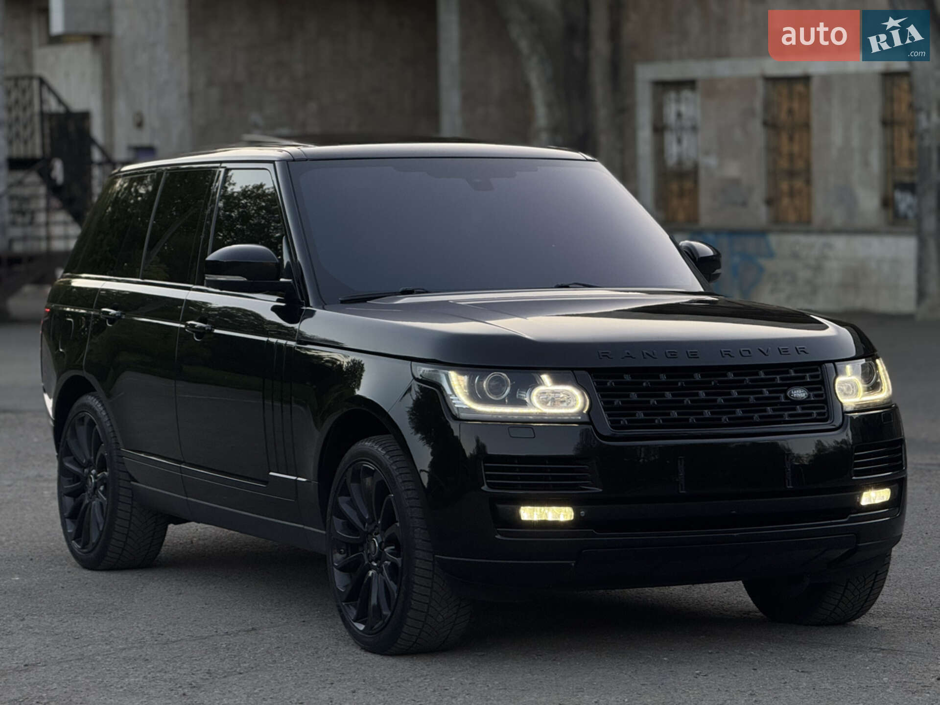LAND ROVER RANGE ROVER