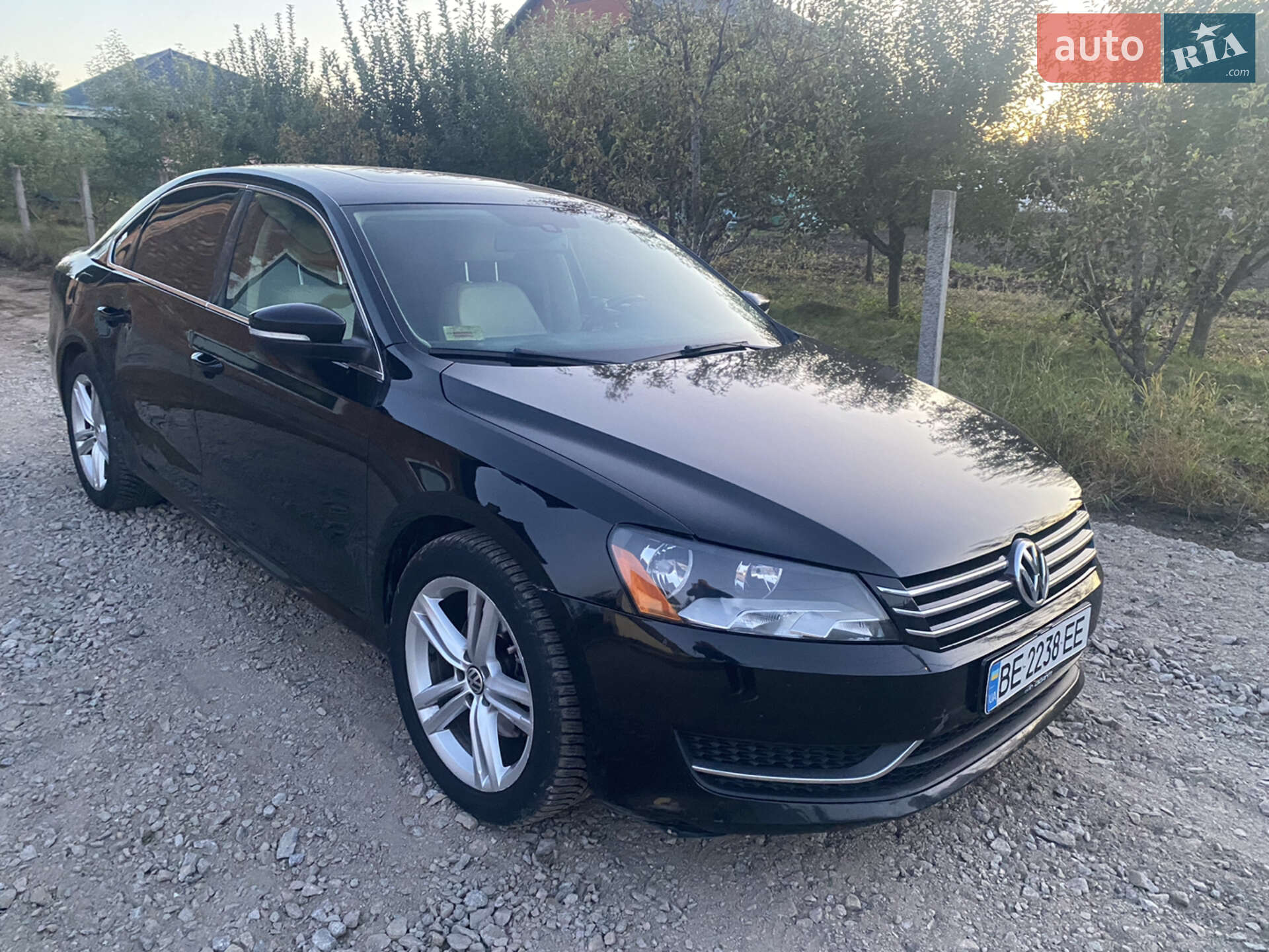 VOLKSWAGEN PASSAT 2013