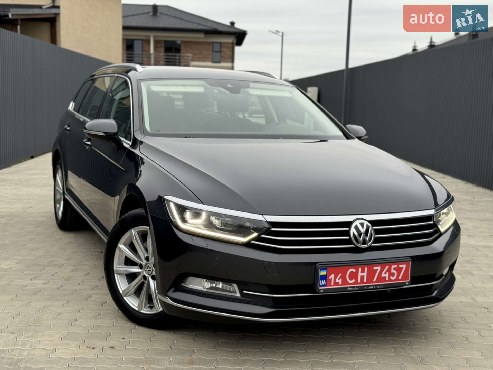 VOLKSWAGEN PASSAT 2019