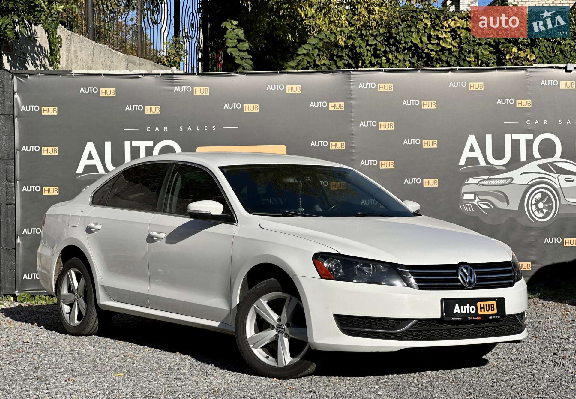 VOLKSWAGEN PASSAT 2012