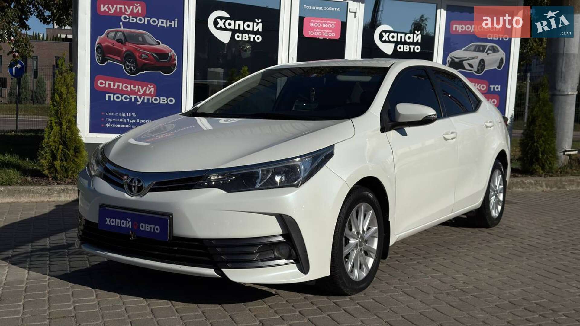 TOYOTA COROLLA 2018