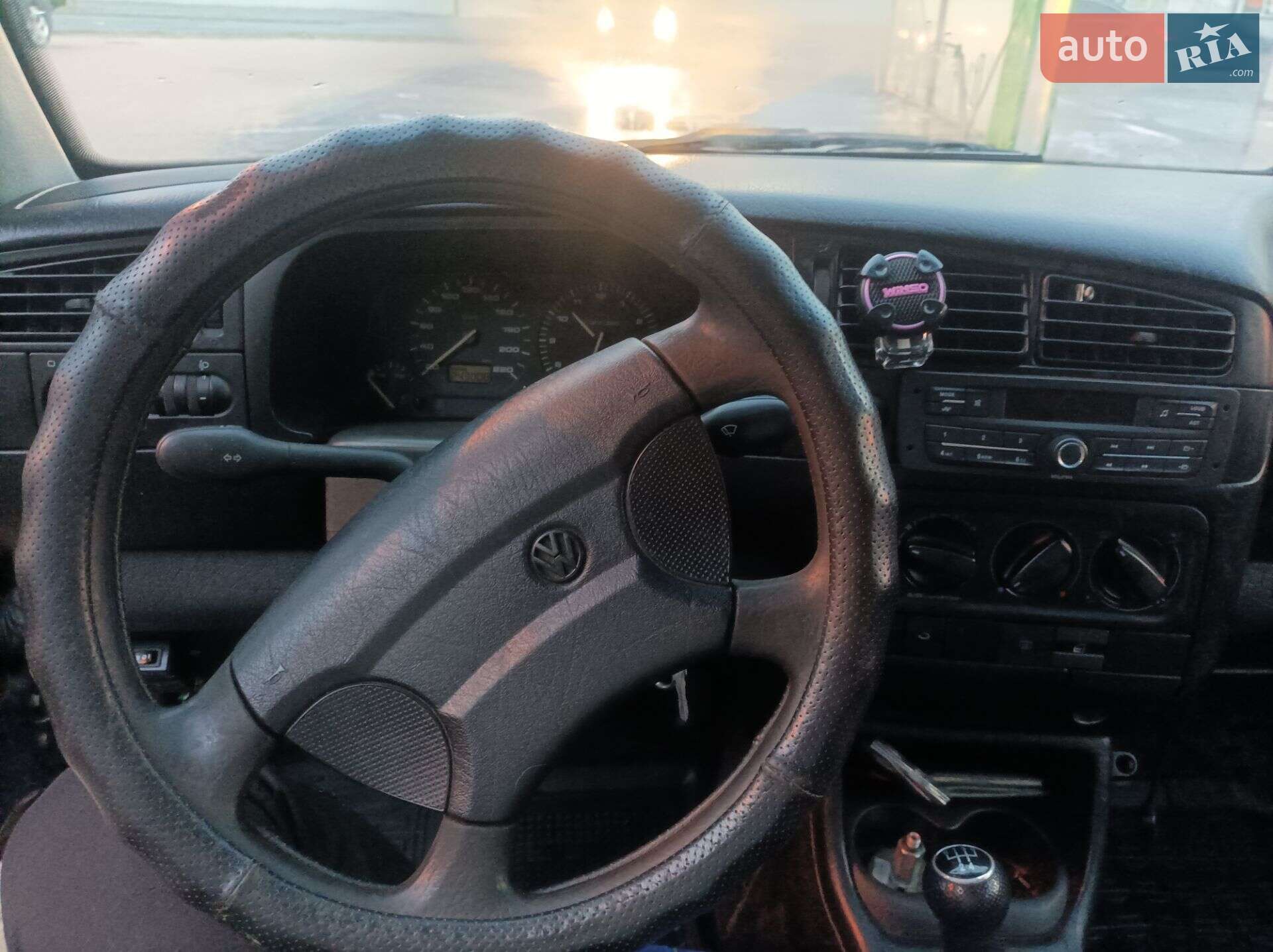 VOLKSWAGEN GOLF 1996