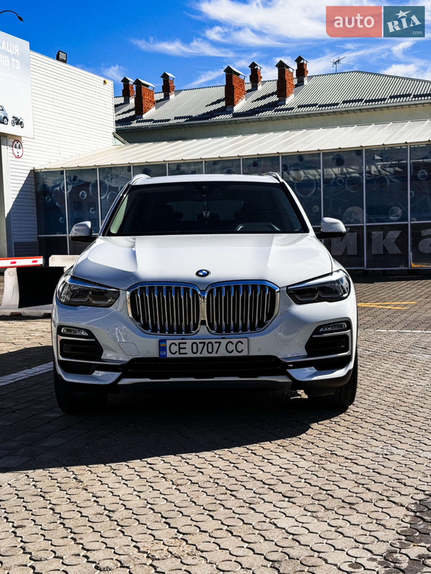 Головне фото звіту автомобіля BMW X5 2019