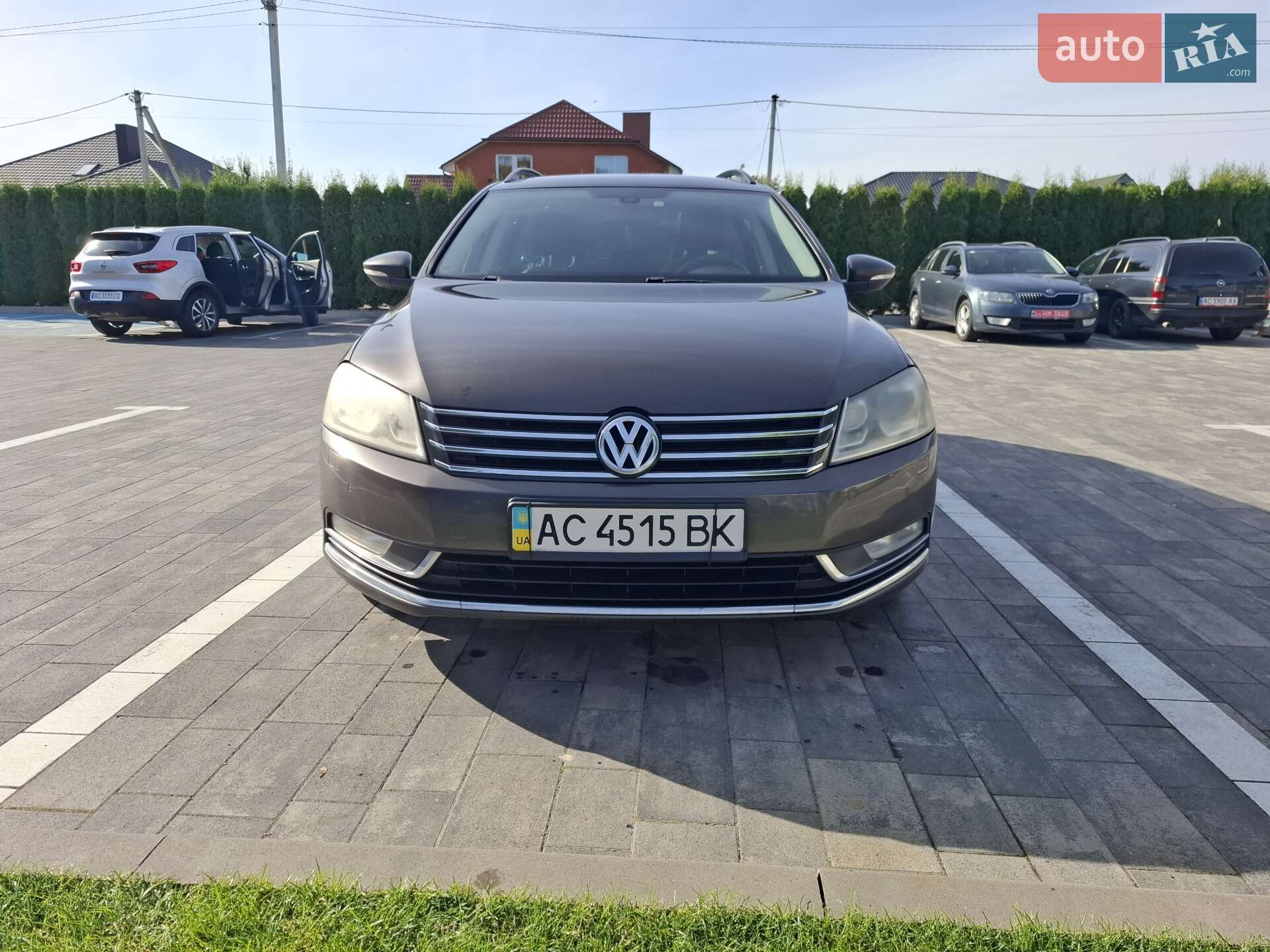 VOLKSWAGEN PASSAT 2012
