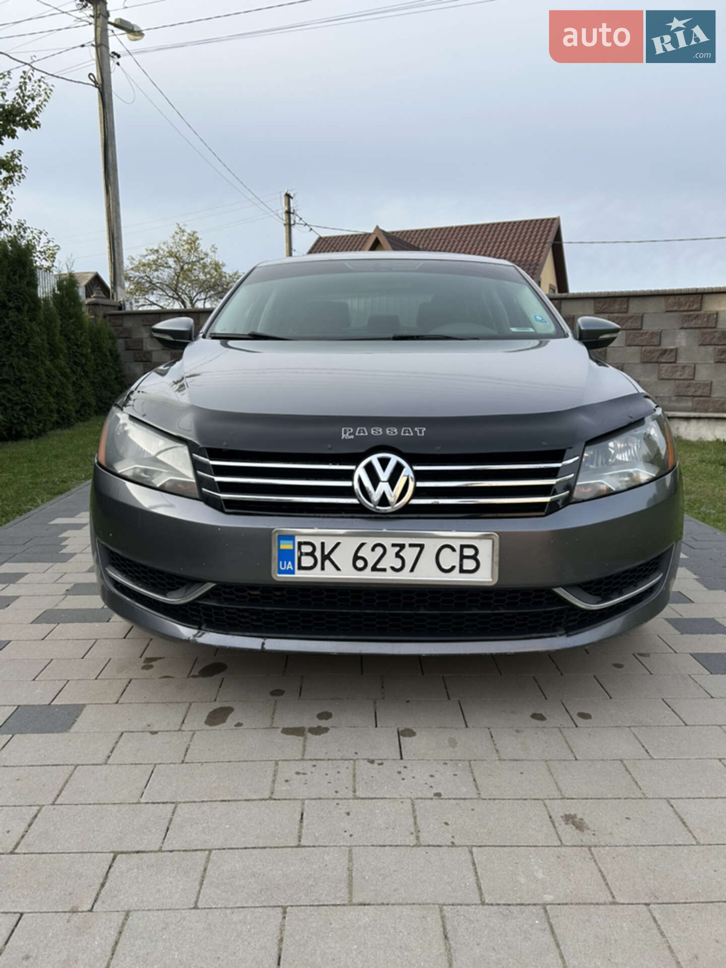 VOLKSWAGEN PASSAT 2012