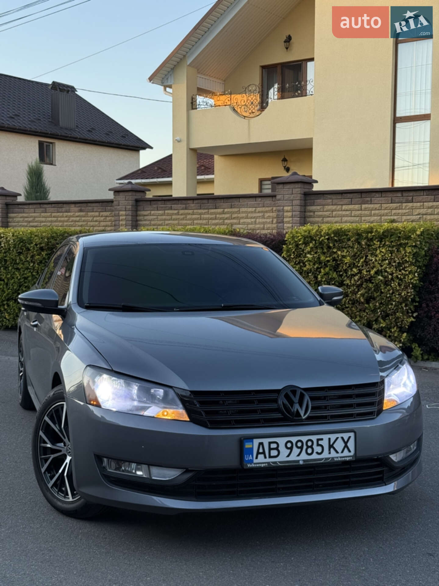VOLKSWAGEN PASSAT 2012