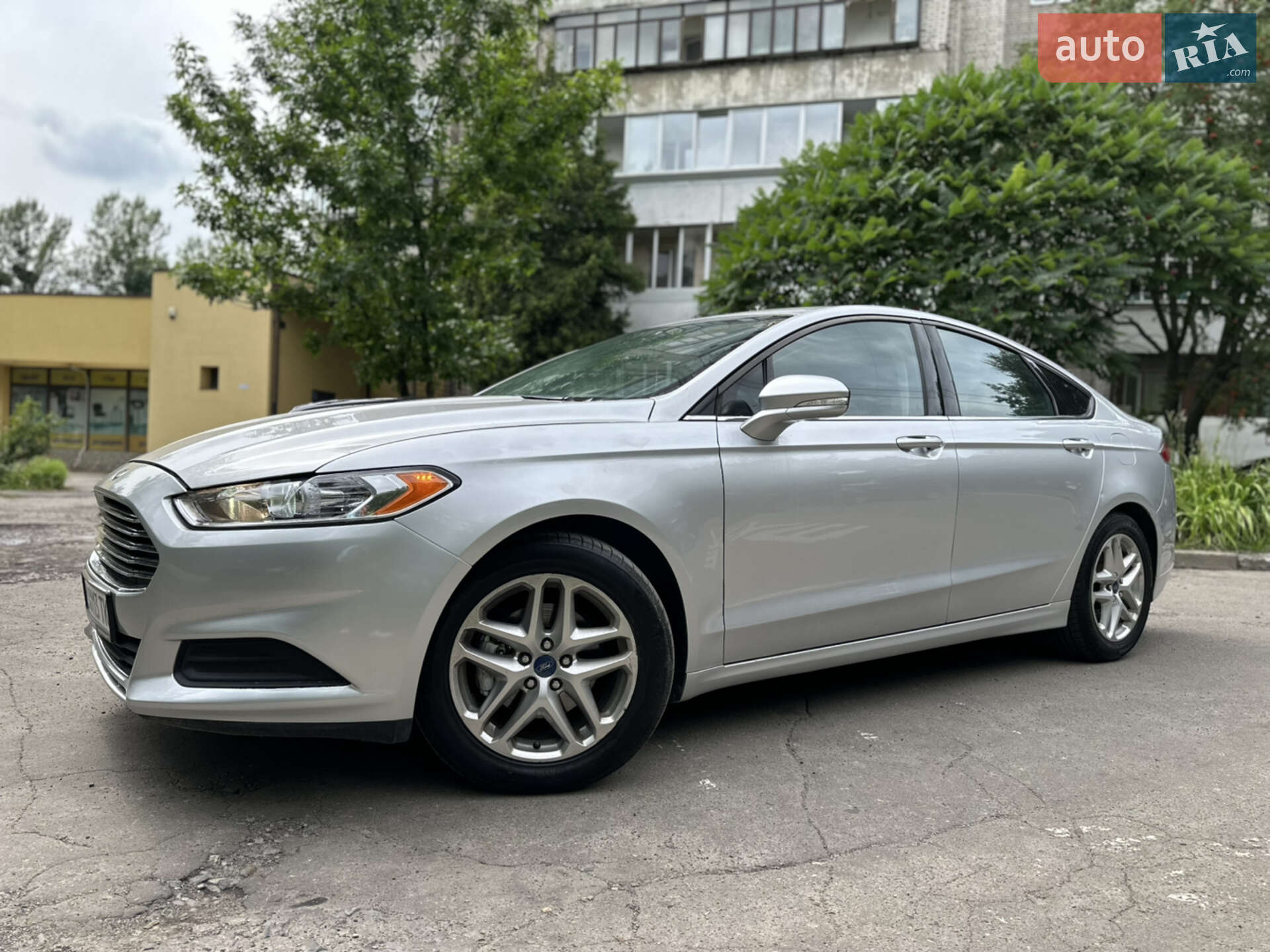 Головне фото звіту автомобіля FORD FUSION 2013