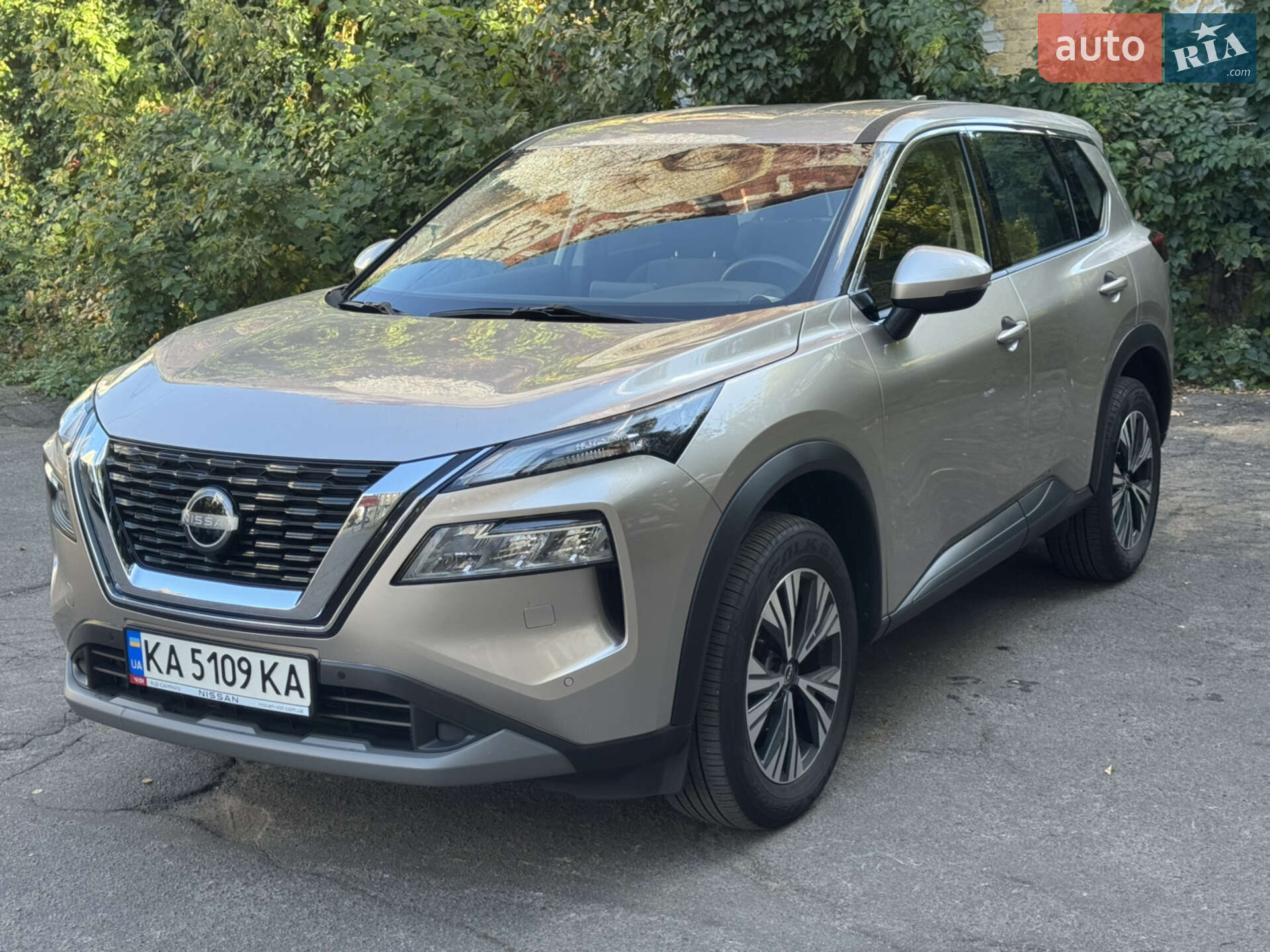 NISSAN X-TRAIL 2023