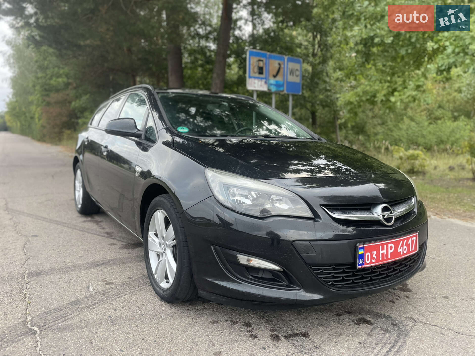 OPEL ASTRA SPORTS TOURER 2012