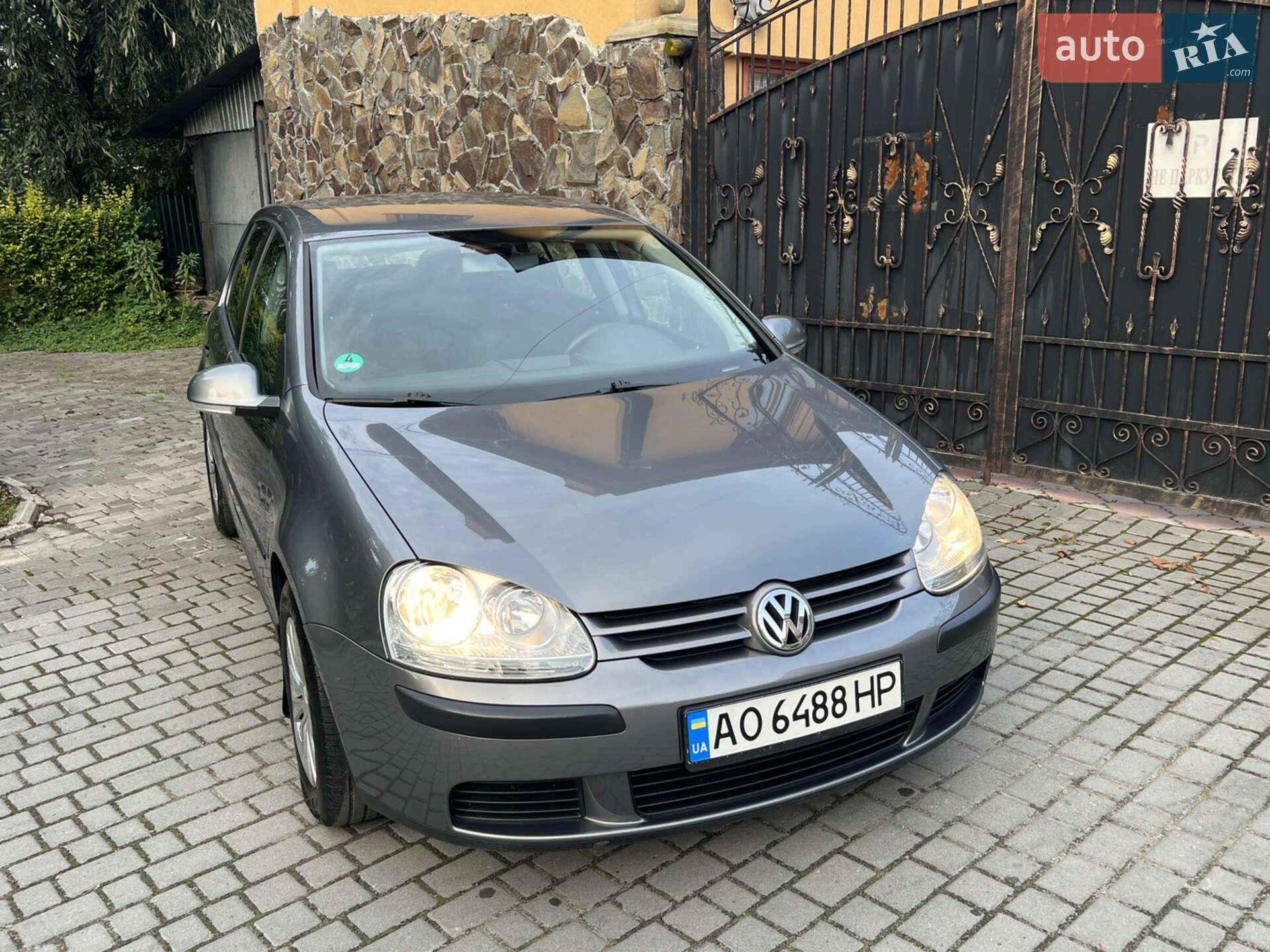 VOLKSWAGEN GOLF 2005