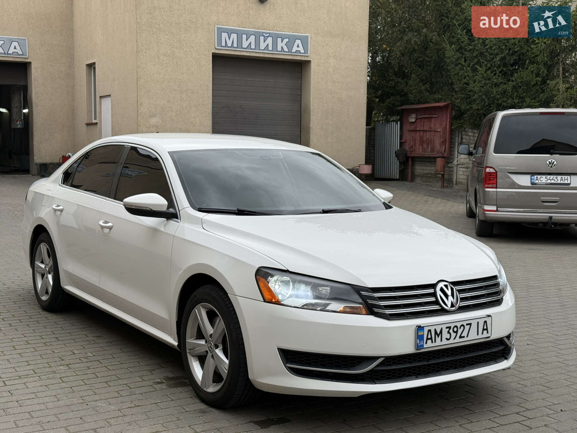 VOLKSWAGEN PASSAT 2012