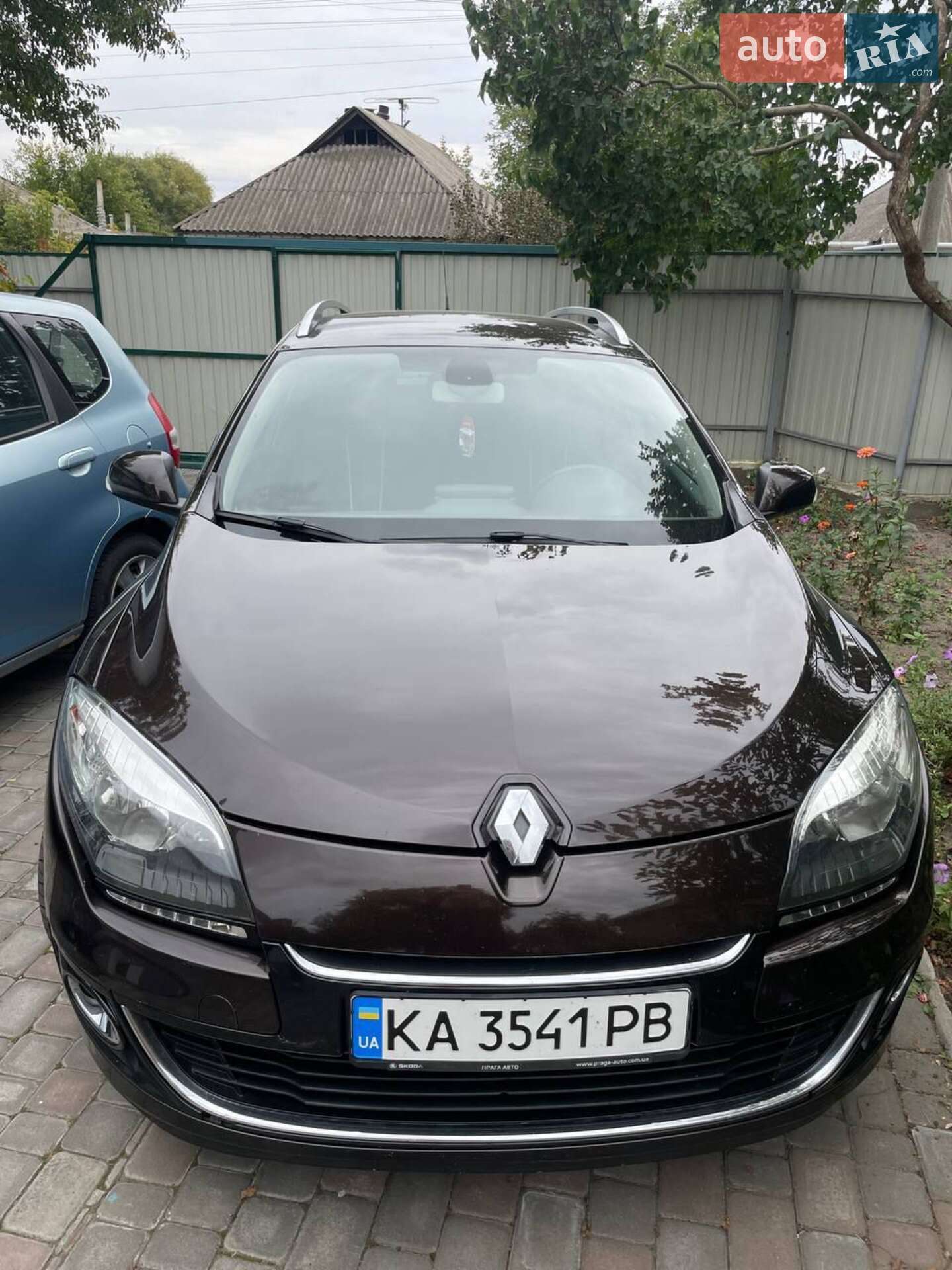 Головне фото звіту автомобіля RENAULT MEGANE 2013