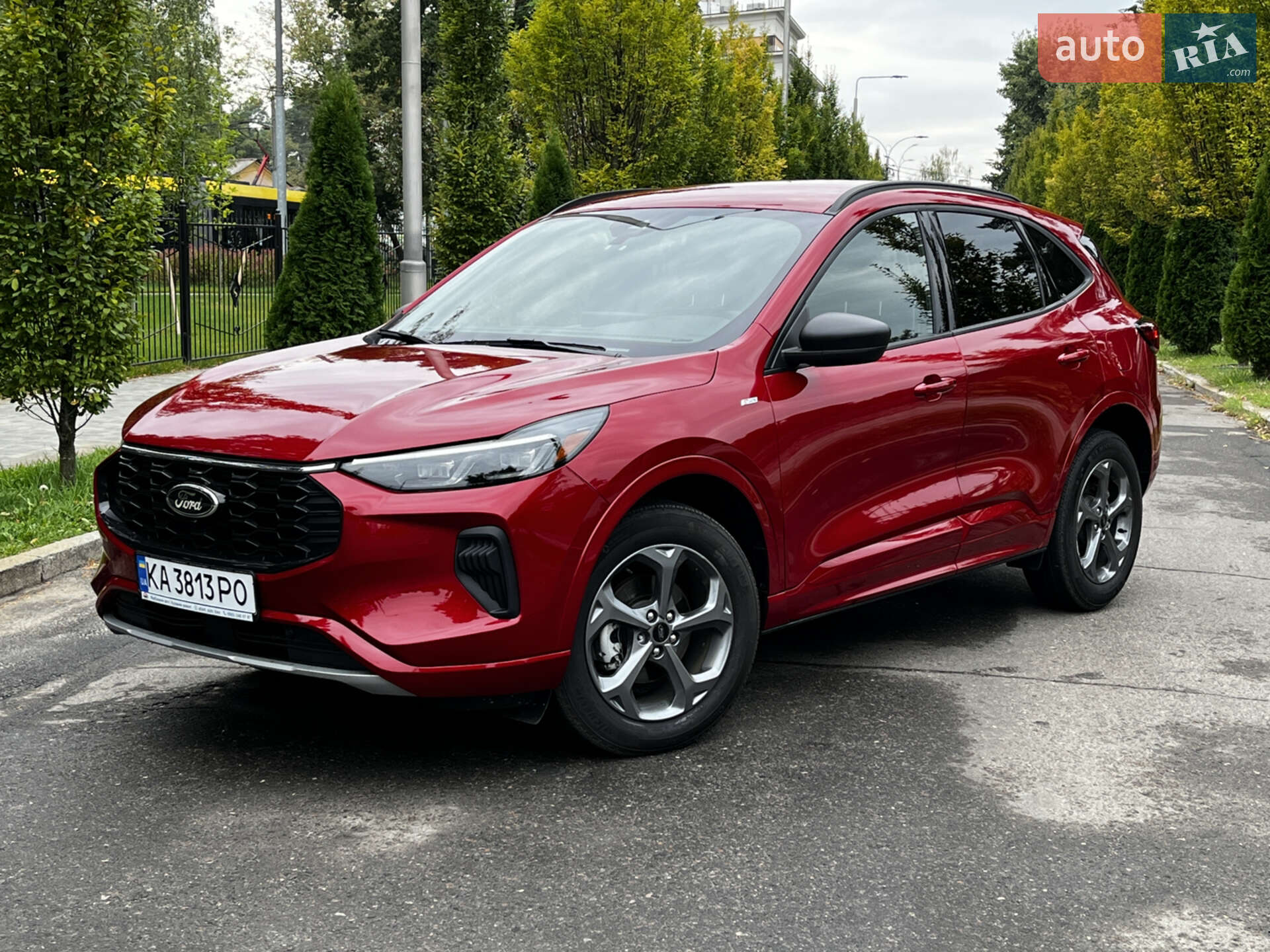 Головне фото звіту автомобіля FORD ESCAPE 2024