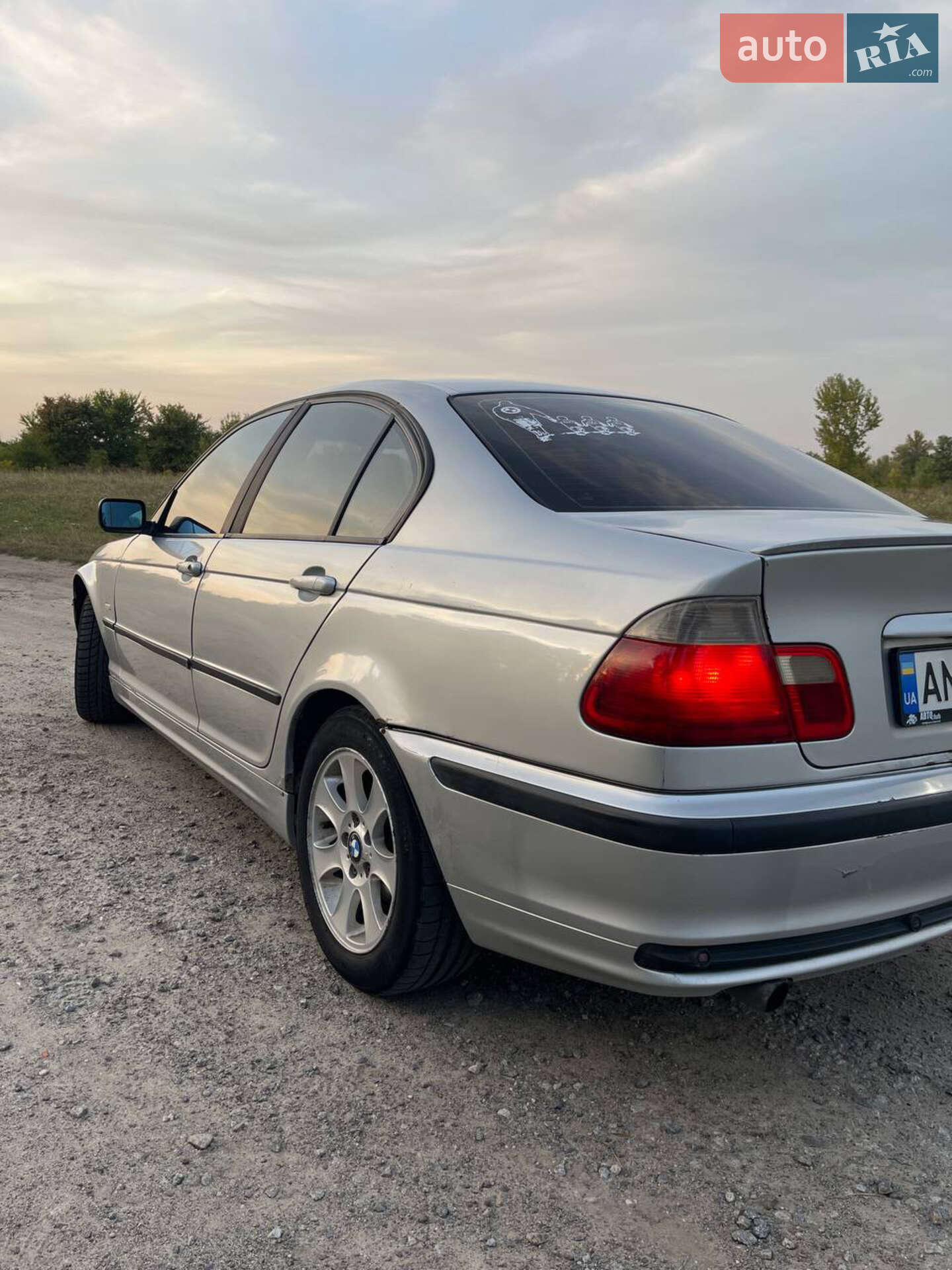Головне фото звіту автомобіля BMW 318I 2000
