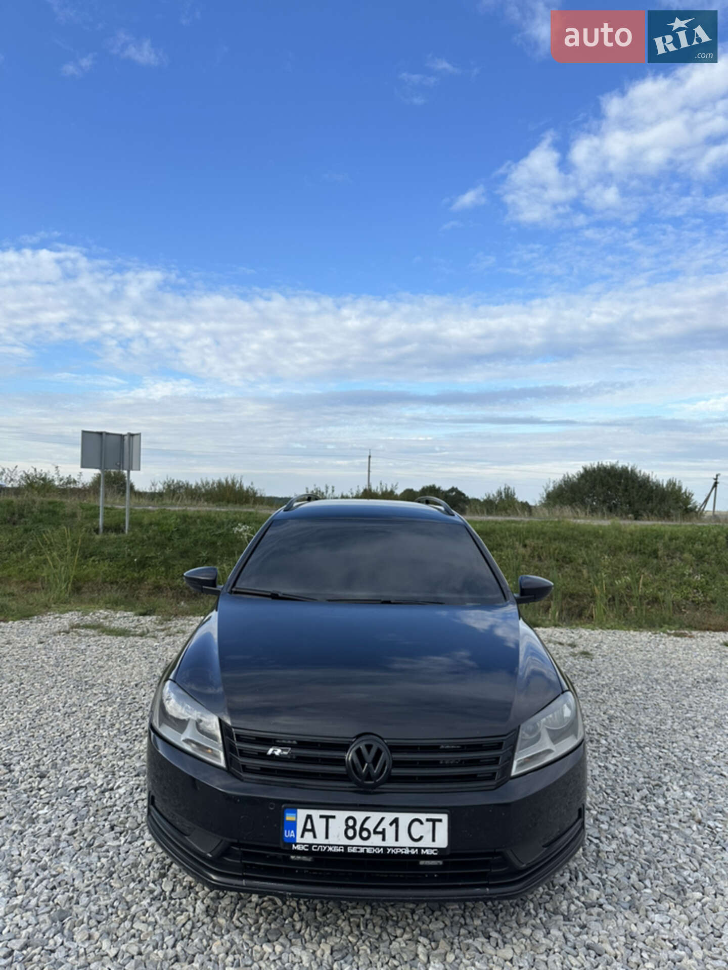 VOLKSWAGEN PASSAT 2011