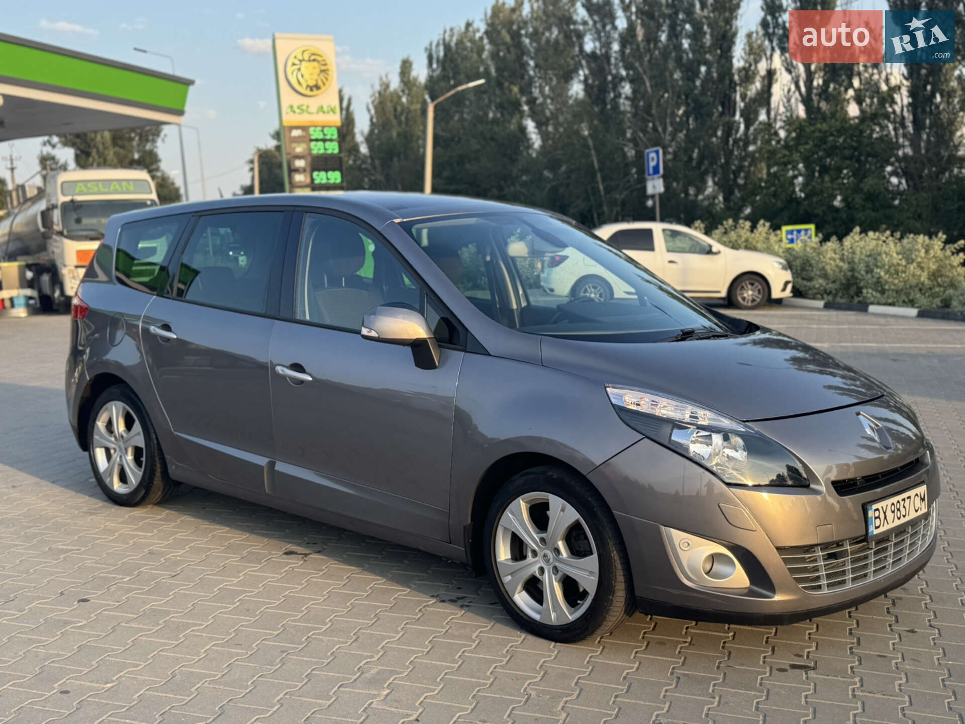 RENAULT GRAND SCENIC 2011