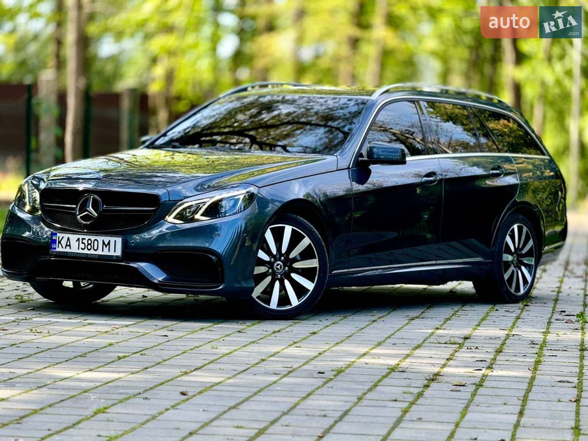 MERCEDES-BENZ E 220 D 2014