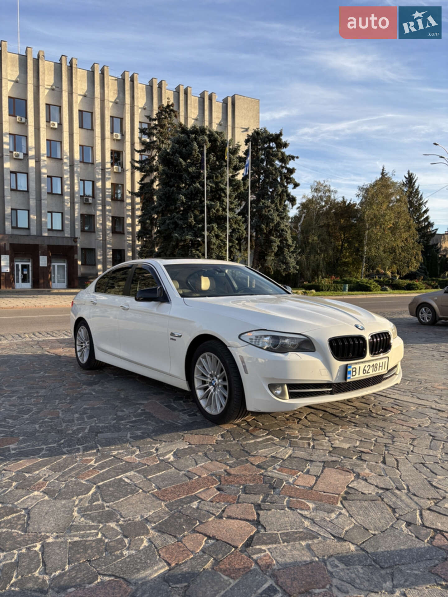 BMW 535XI 2010