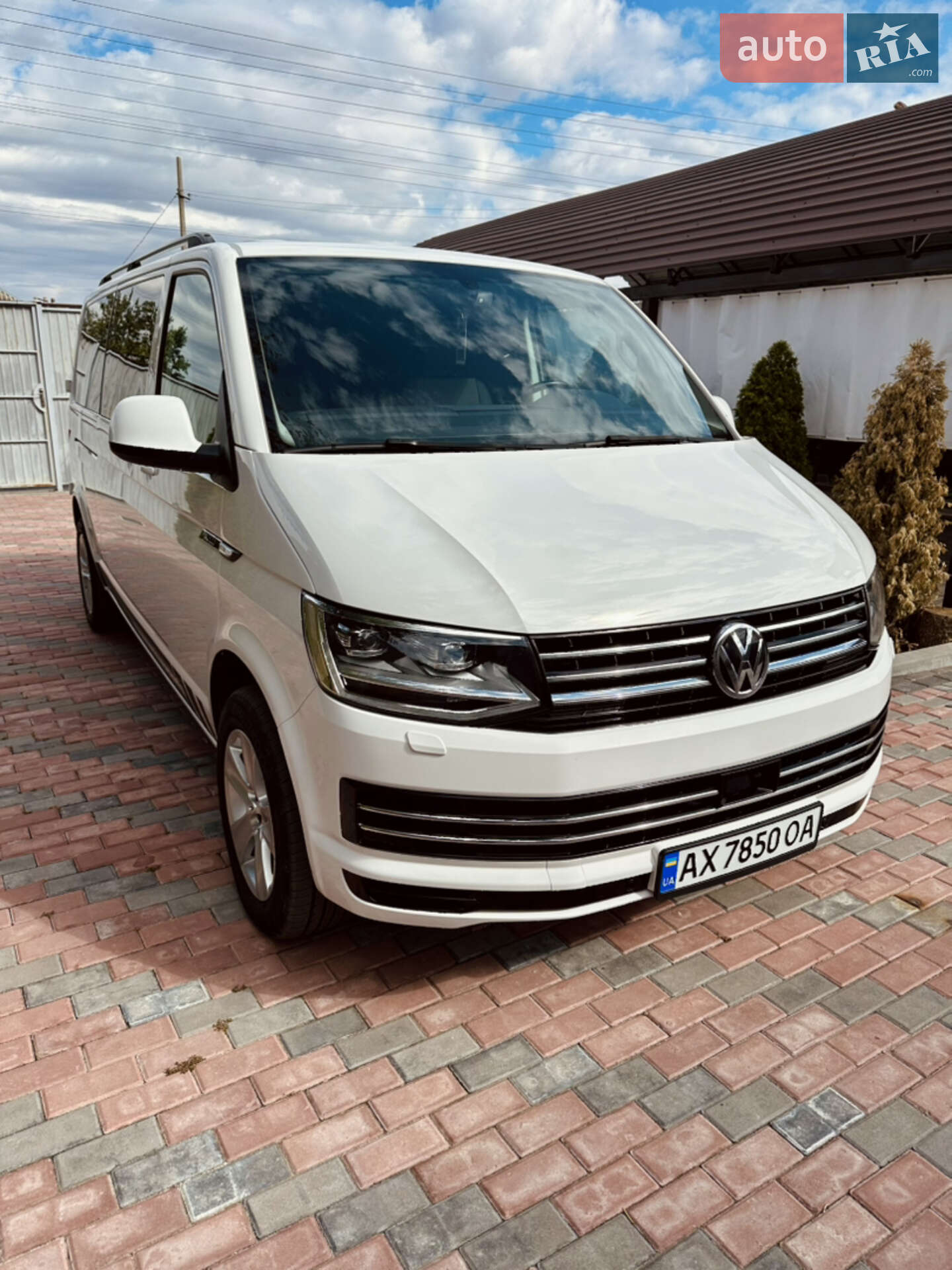 VOLKSWAGEN TRANSPORTER 2018