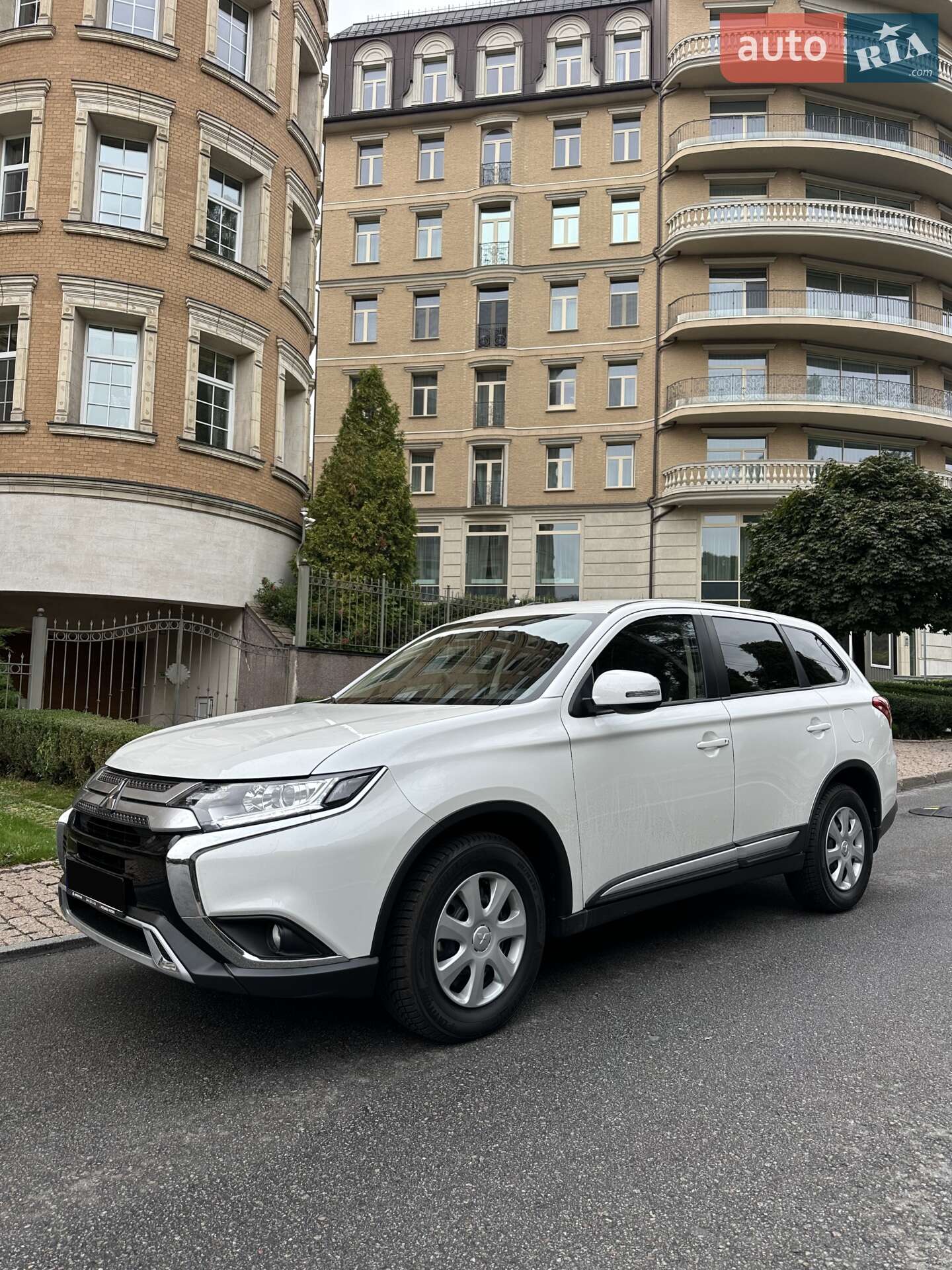 Mitsubishi Outlander 2021