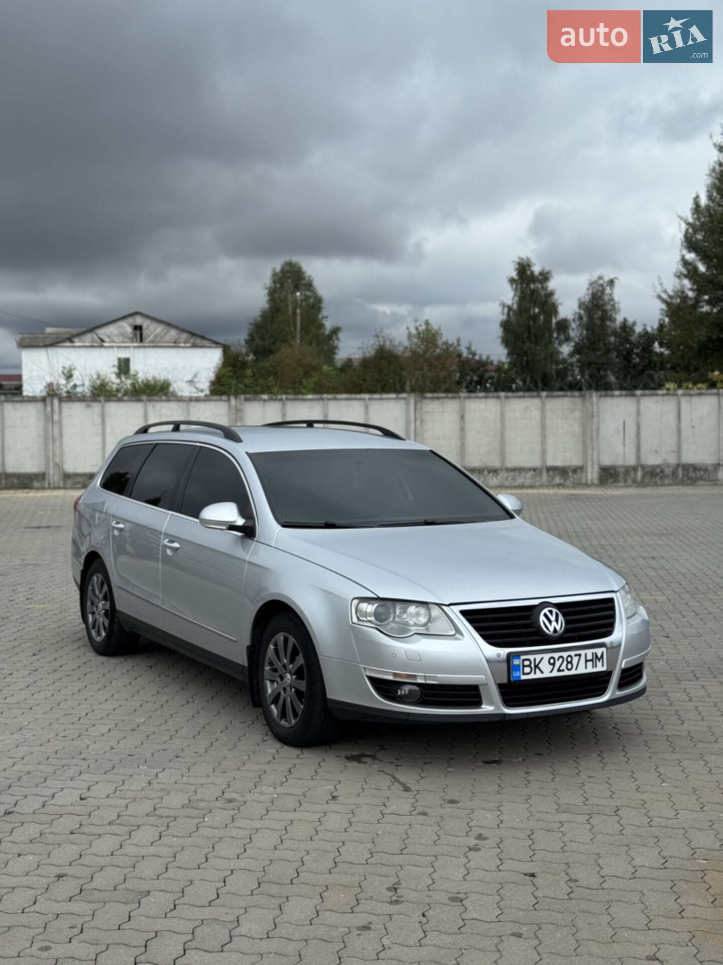 VOLKSWAGEN PASSAT 2010