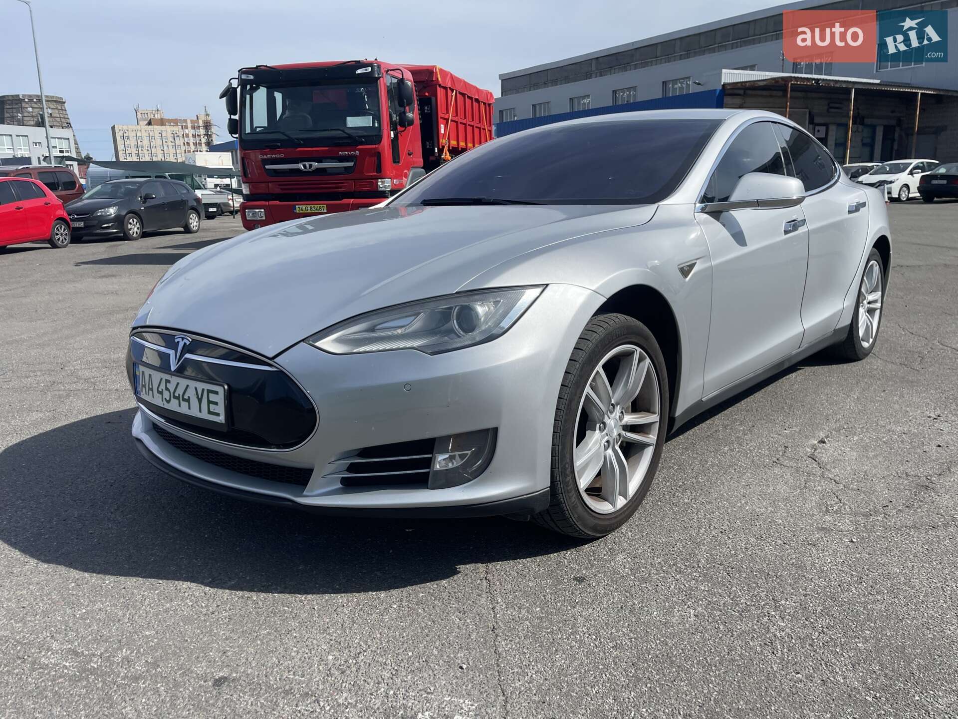 TESLA MODEL S 2013