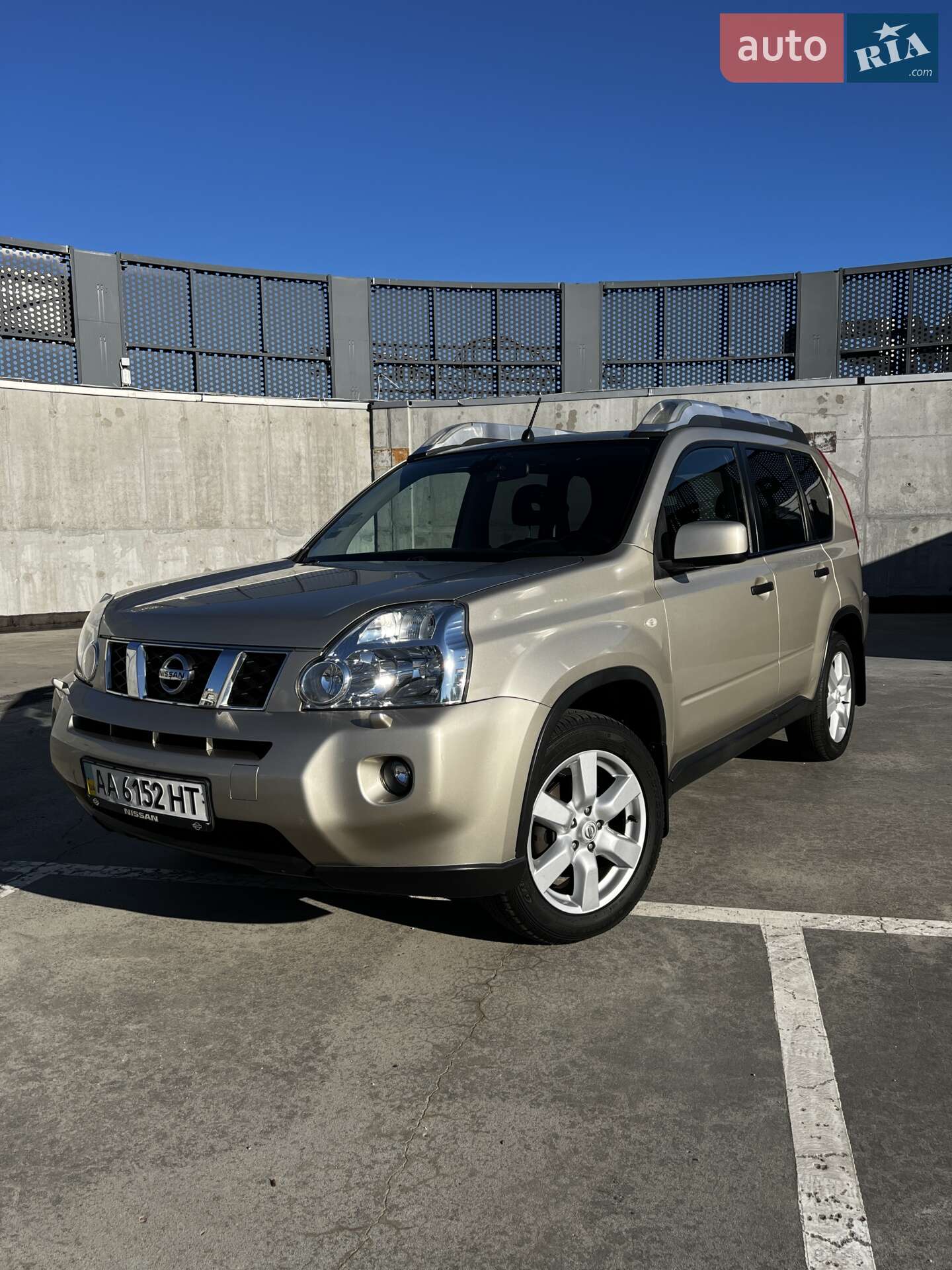 Головне фото звіту автомобіля NISSAN X-TRAIL 2008