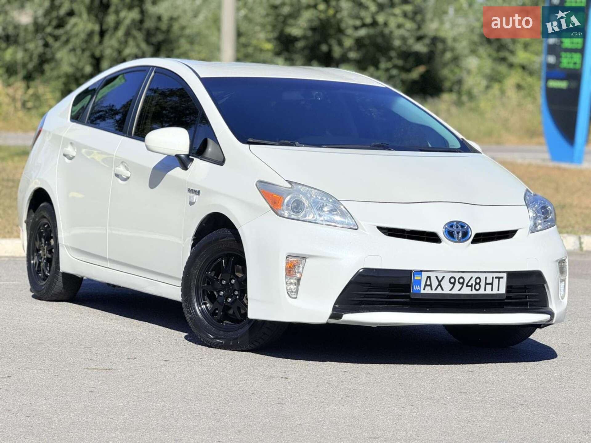TOYOTA PRIUS 2015