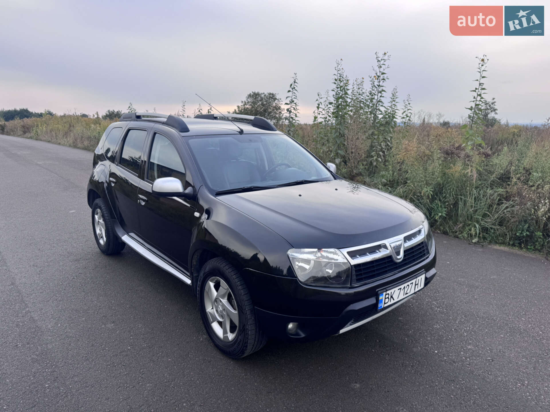 Головне фото звіту автомобіля DACIA DUSTER 2011