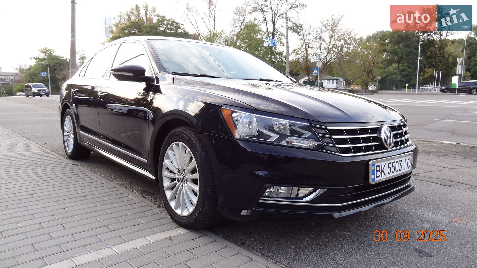 VOLKSWAGEN PASSAT 2016