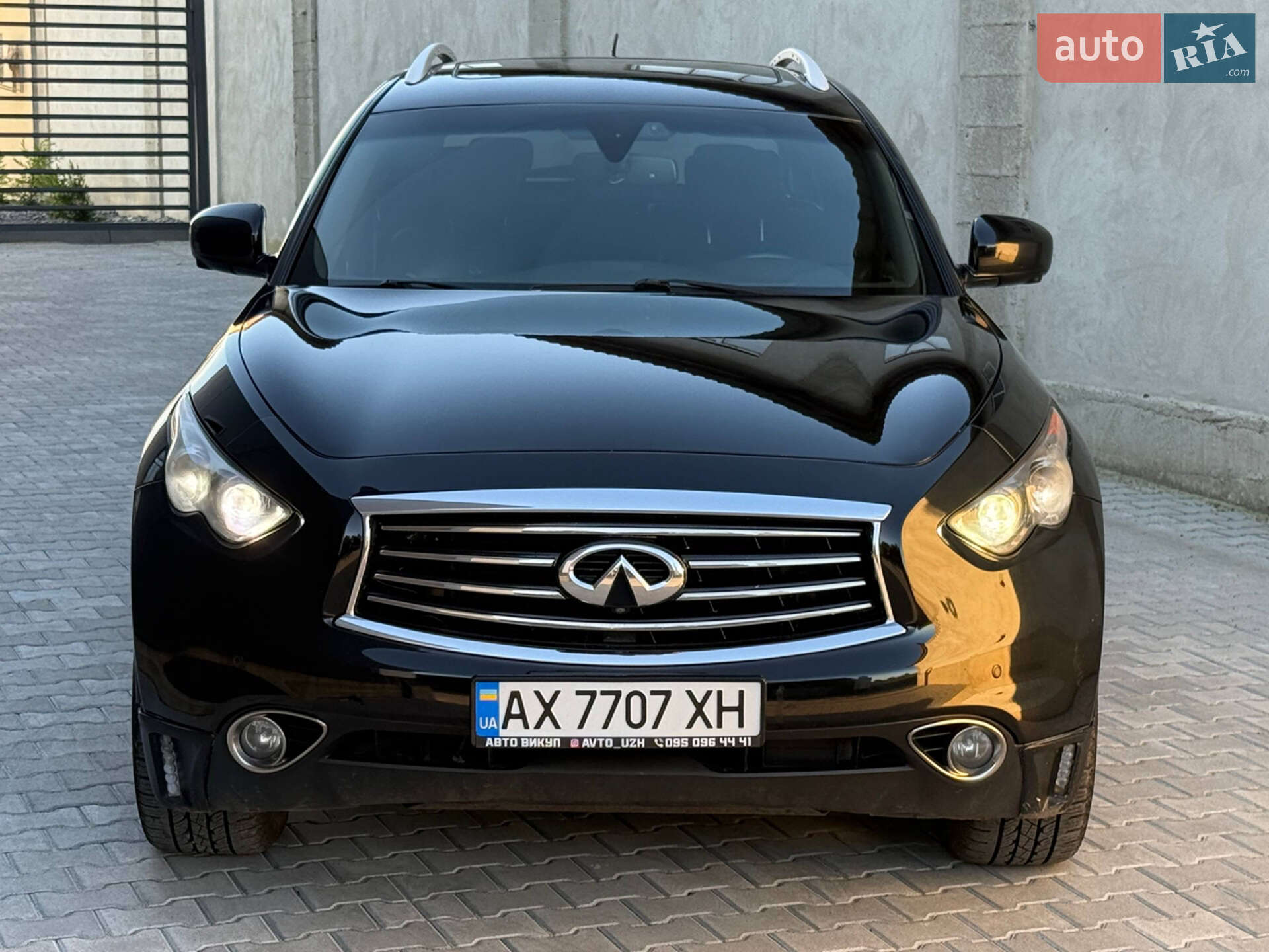 Головне фото звіту автомобіля INFINITI FX35 2008