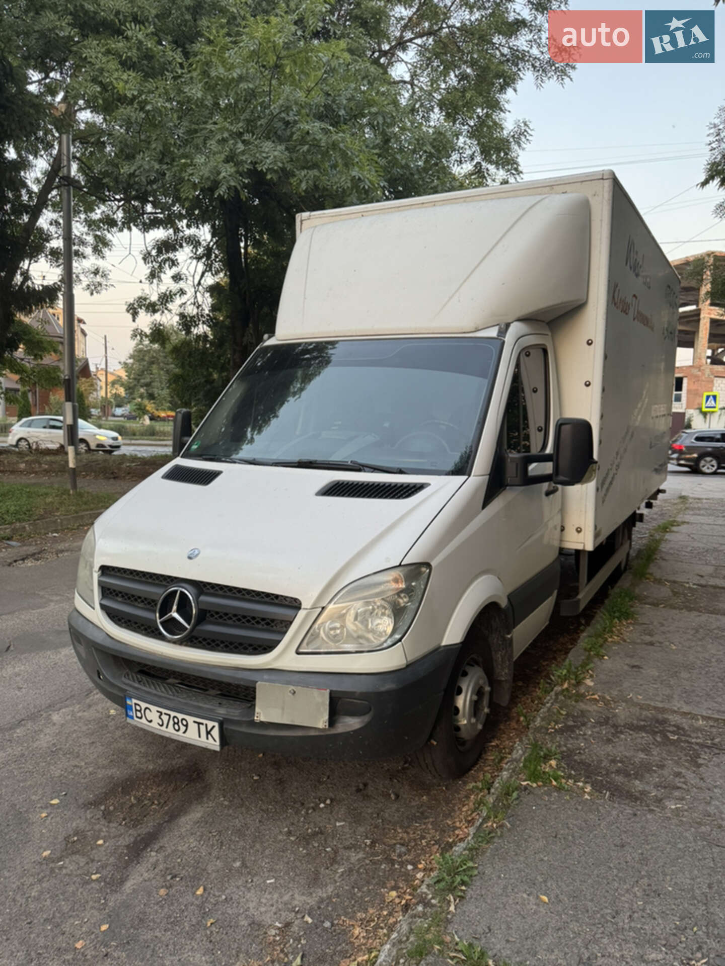 MERCEDES-BENZ SPRINTER 516 CDI 2011