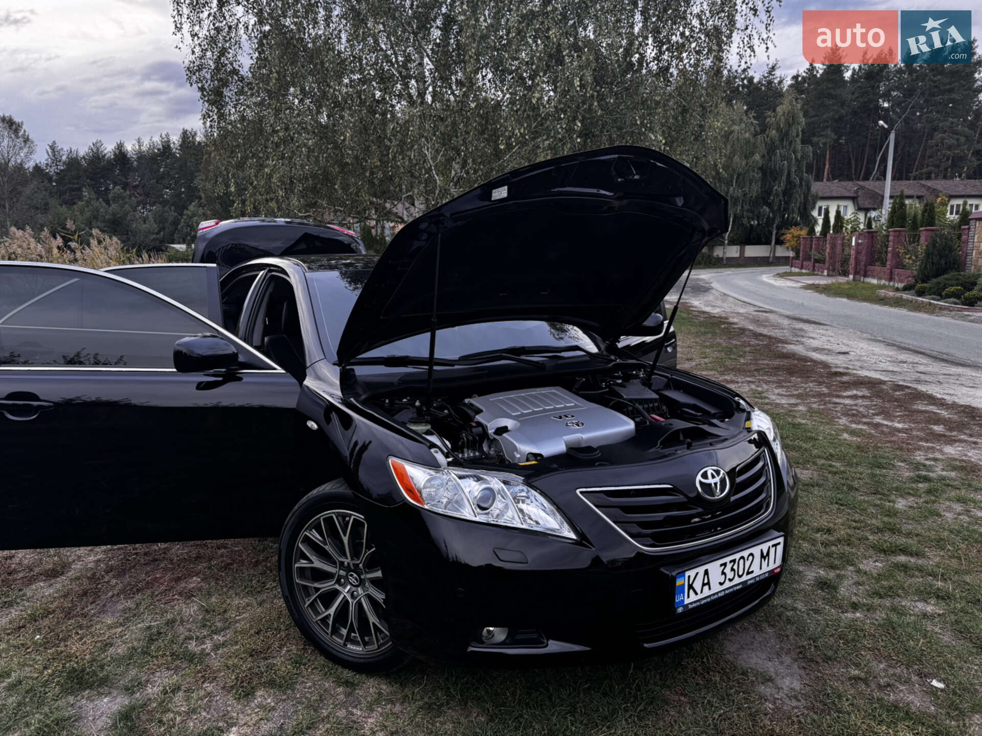 TOYOTA CAMRY