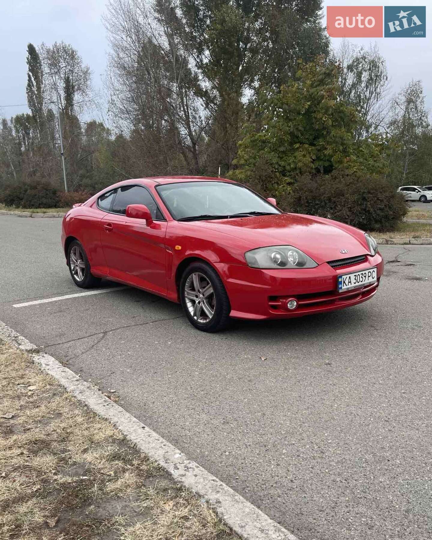 HYUNDAI COUPE 2004