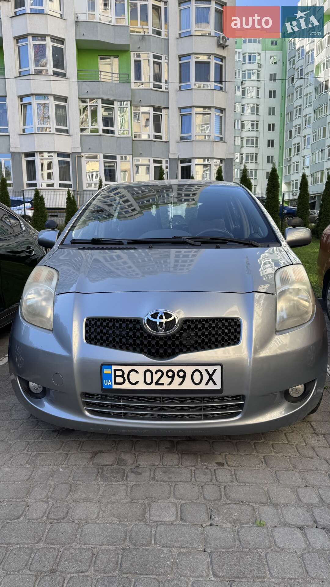 TOYOTA YARIS