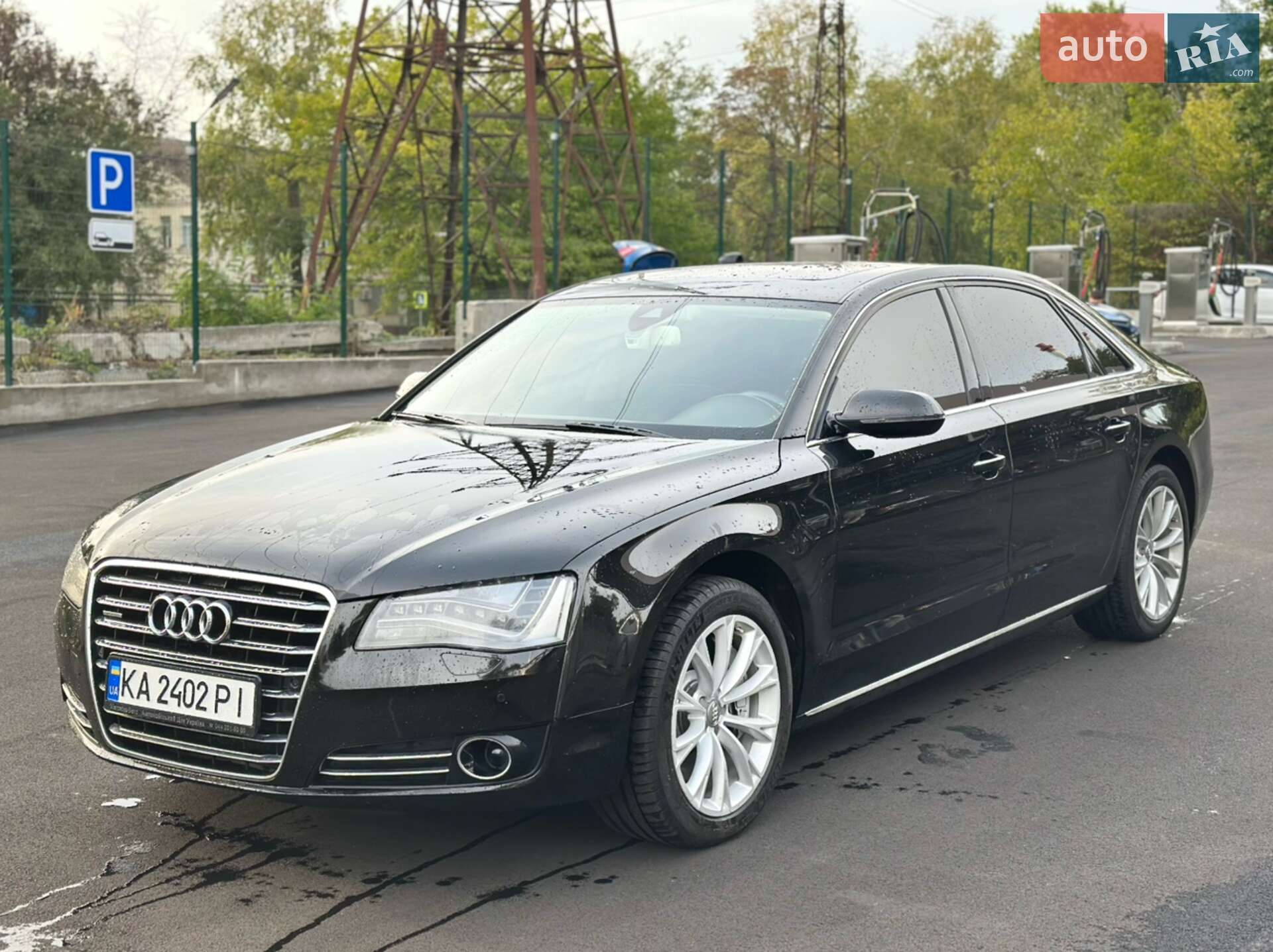 Головне фото звіту автомобіля AUDI A8 2011