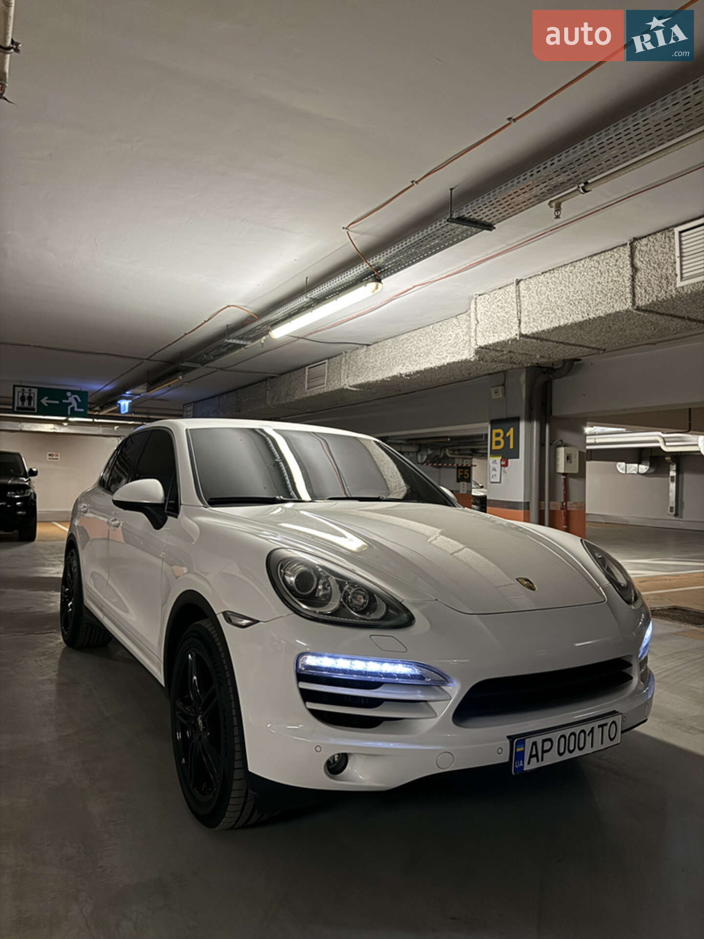 PORSCHE CAYENNE