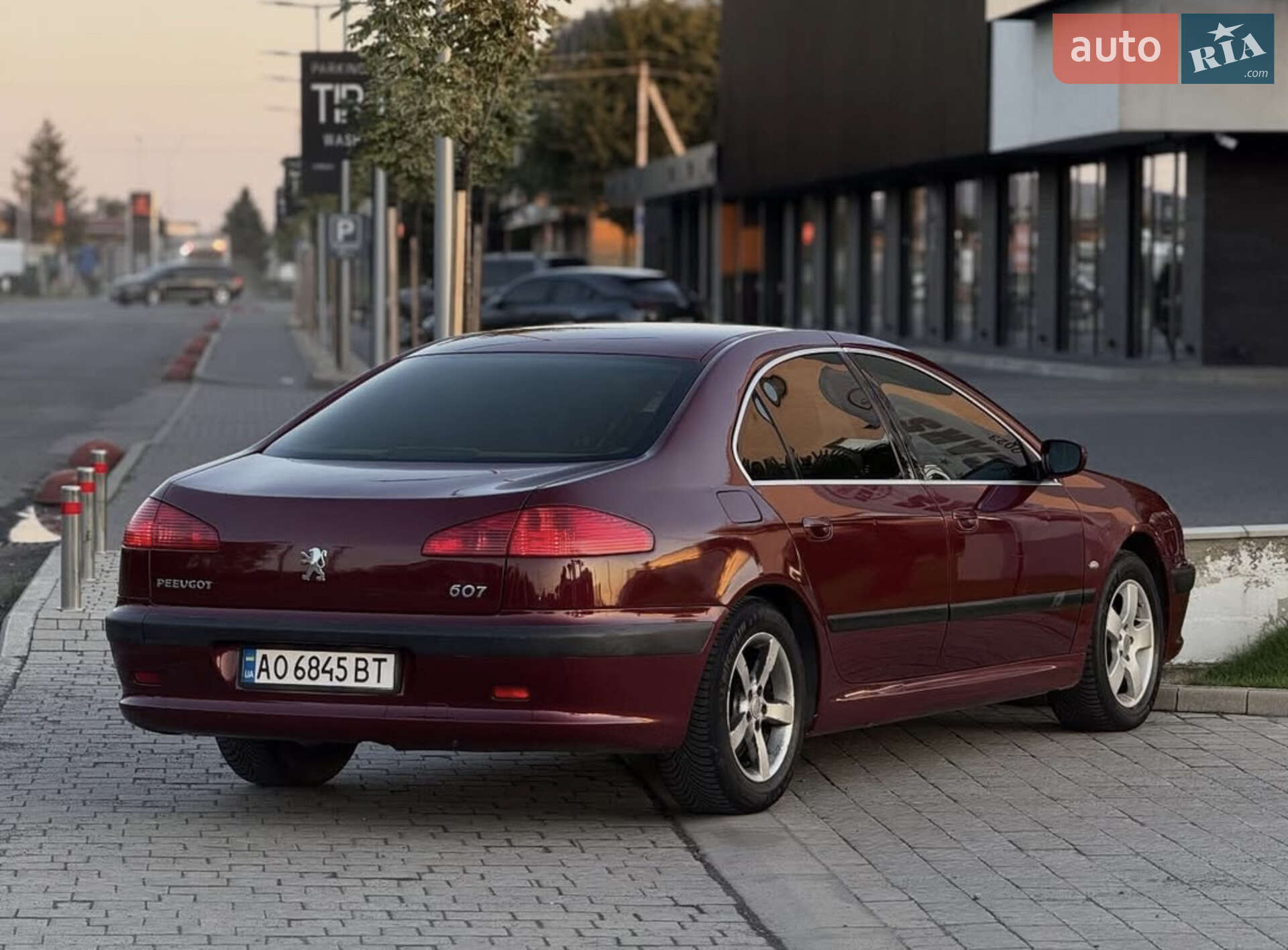 PEUGEOT 607 2004