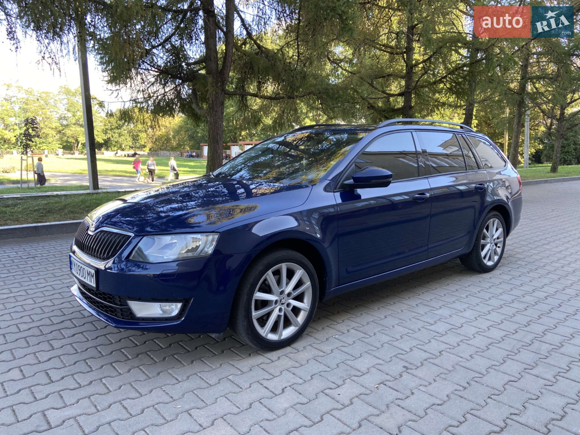 Головне фото звіту автомобіля SKODA OCTAVIA 2015