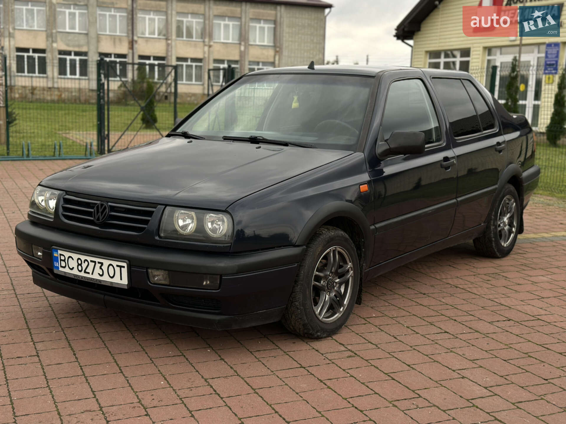 VOLKSWAGEN VENTO 1.6 1993