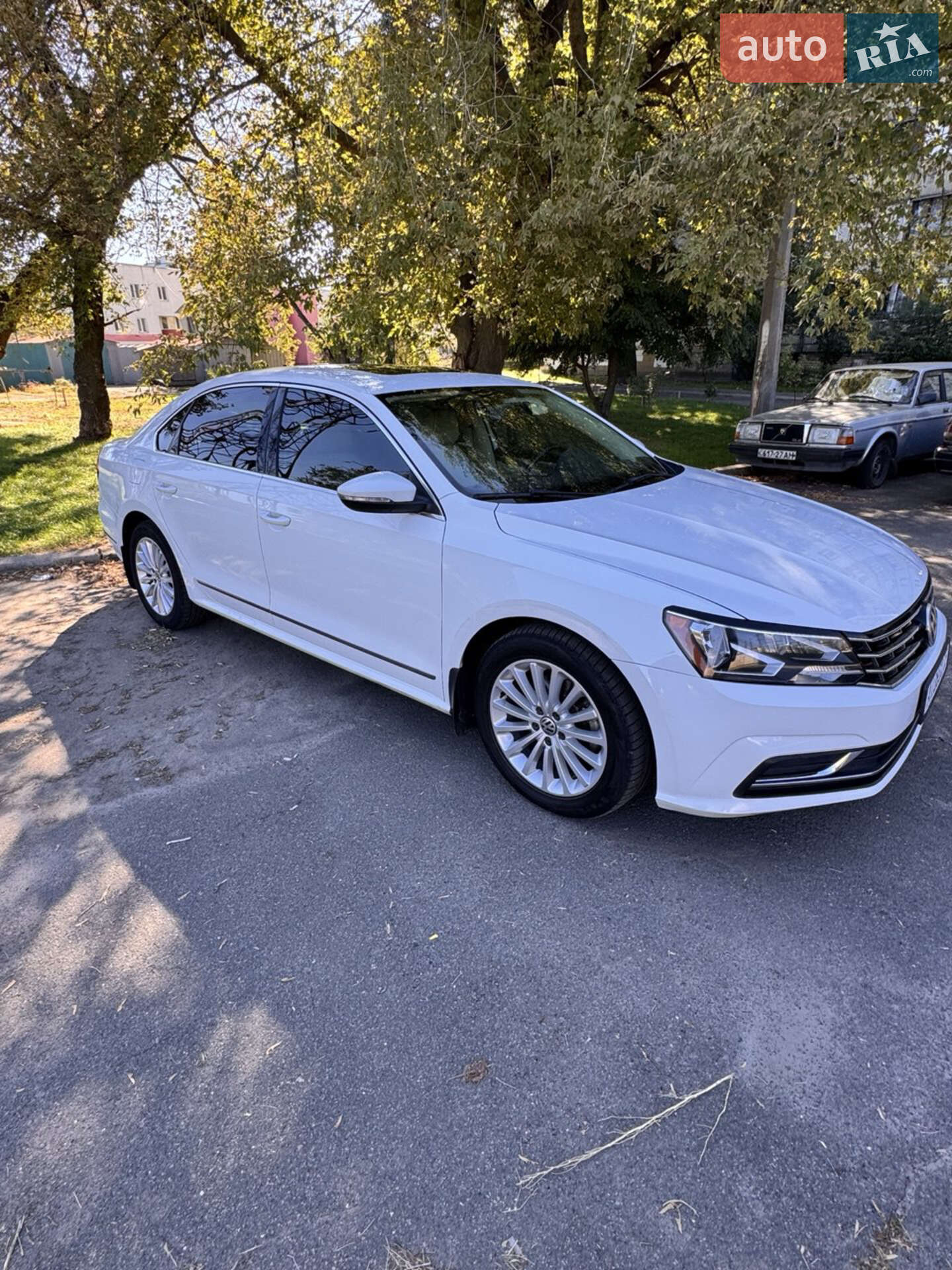 VOLKSWAGEN PASSAT 2016